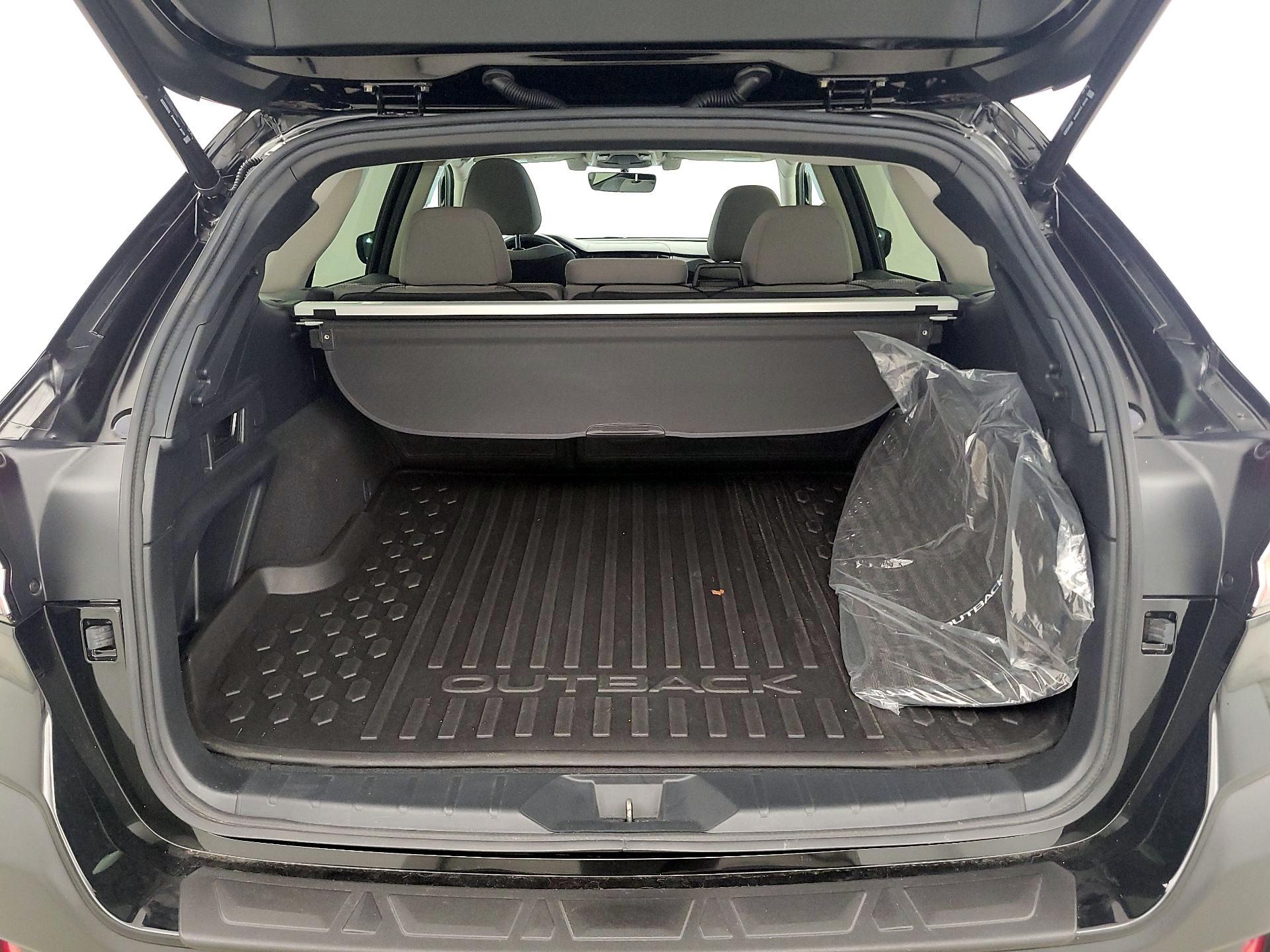 Thumbnail: 2020 Subaru Outback - 20