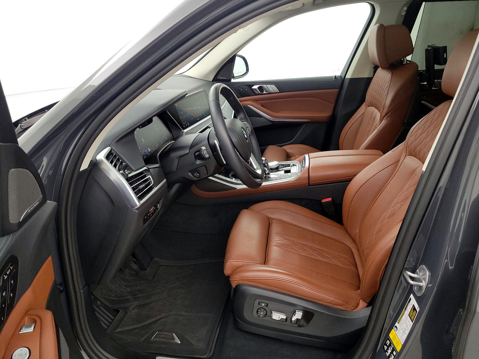 Thumbnail: 2022 BMW X7 - 11