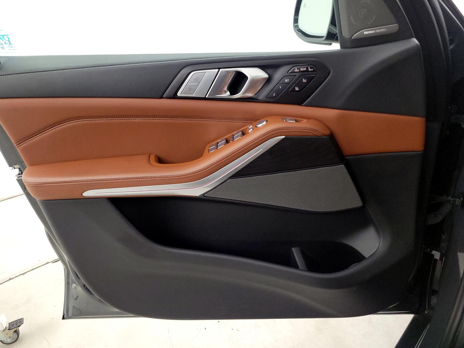 Thumbnail: 2022 BMW X7 - 12