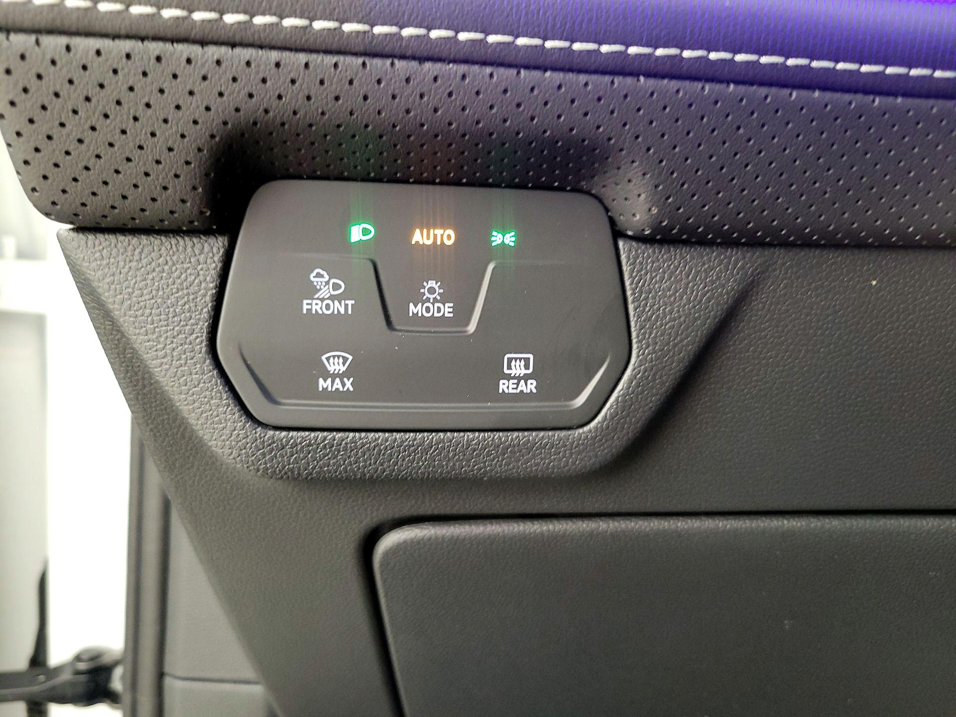 Thumbnail: 2024 Volkswagen Atlas - 13