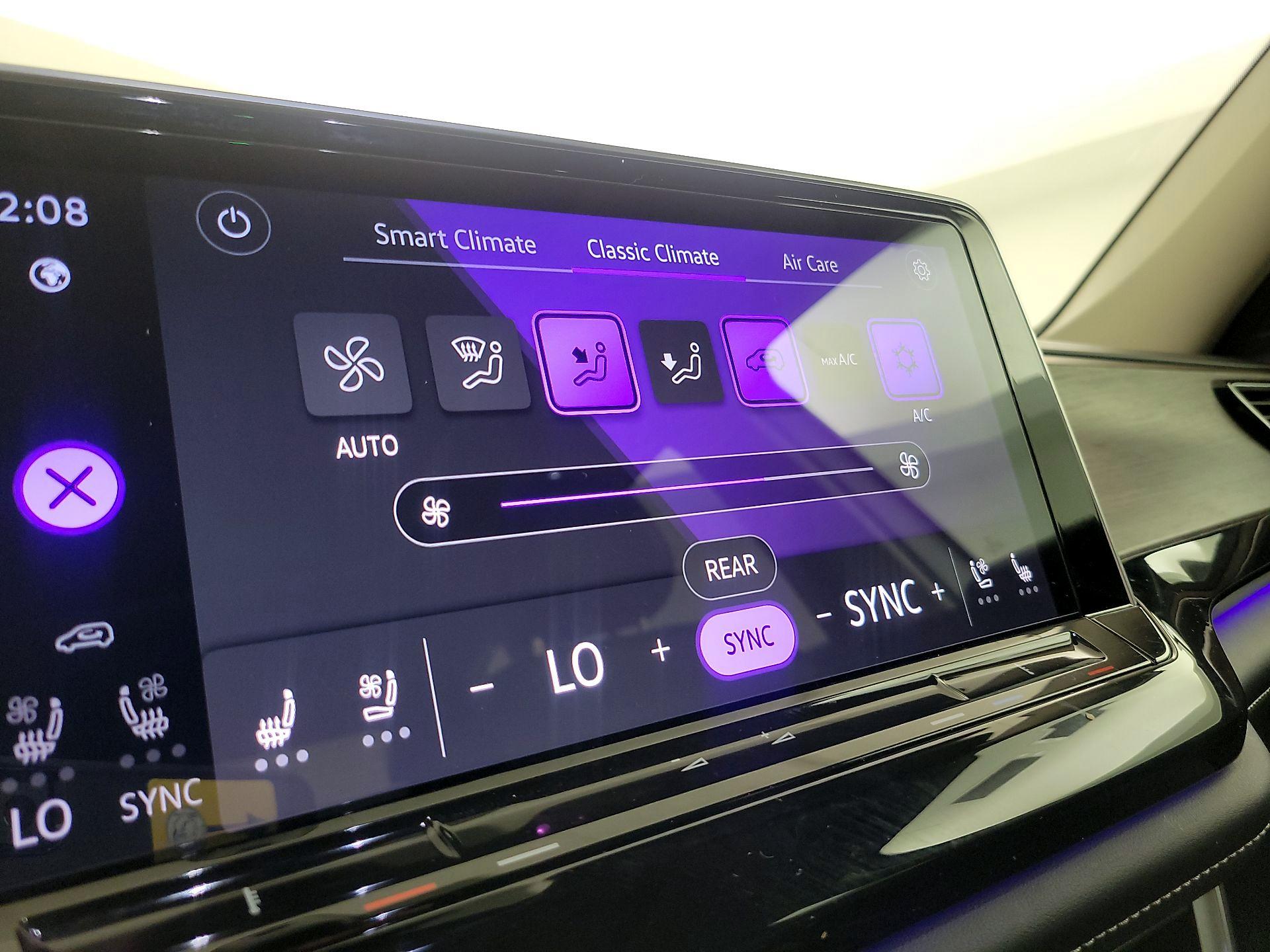 Thumbnail: 2024 Volkswagen Atlas - 17