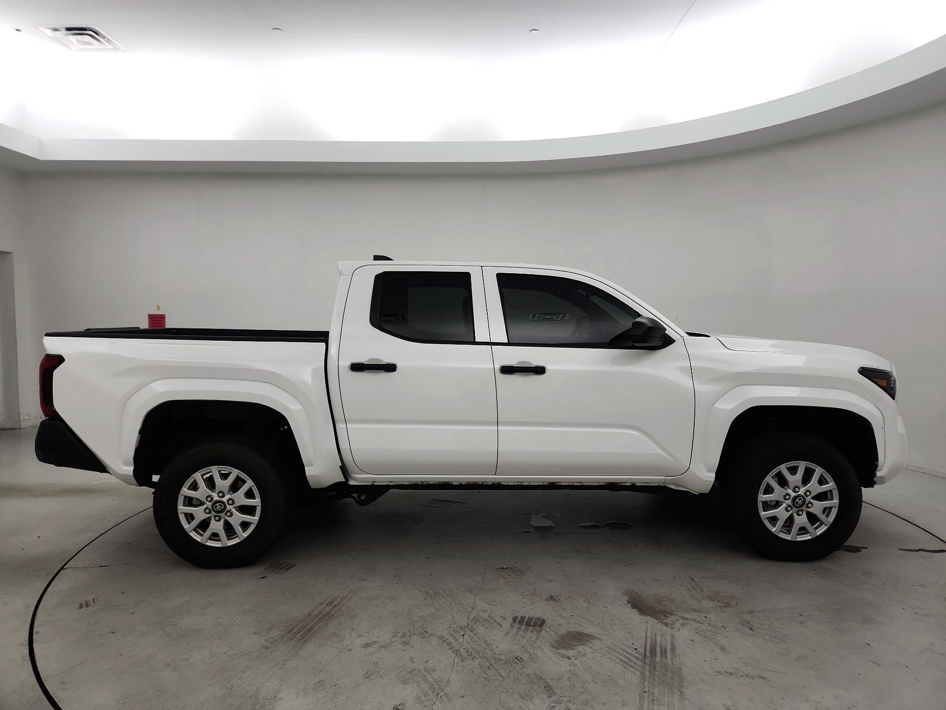 Thumbnail: 2024 Toyota Tacoma - 4