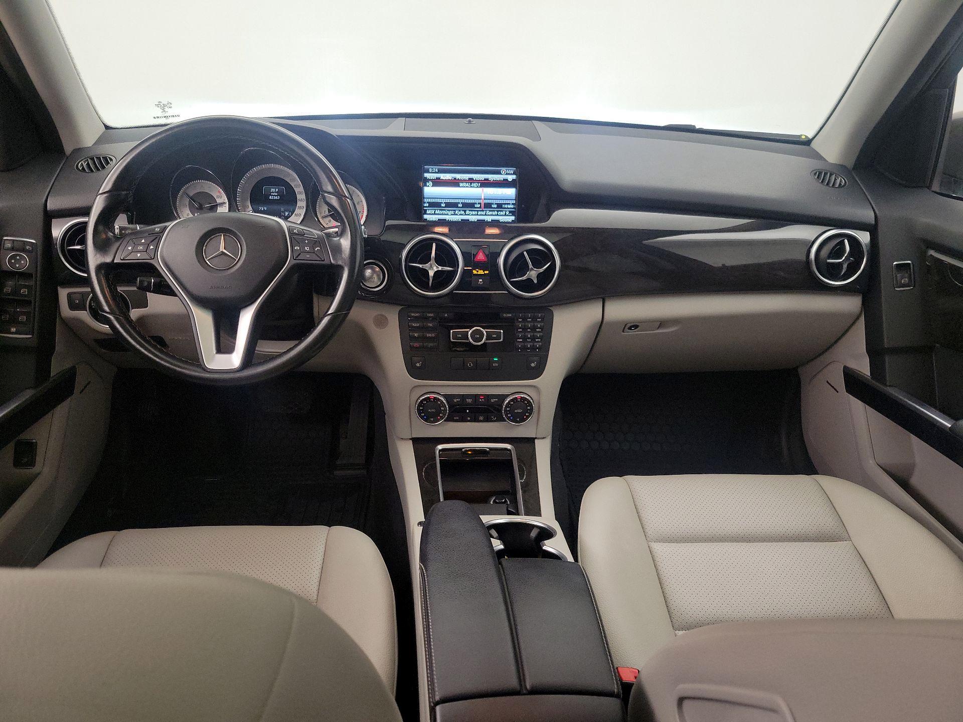 Thumbnail: 2015 Mercedes-Benz GLK - 9