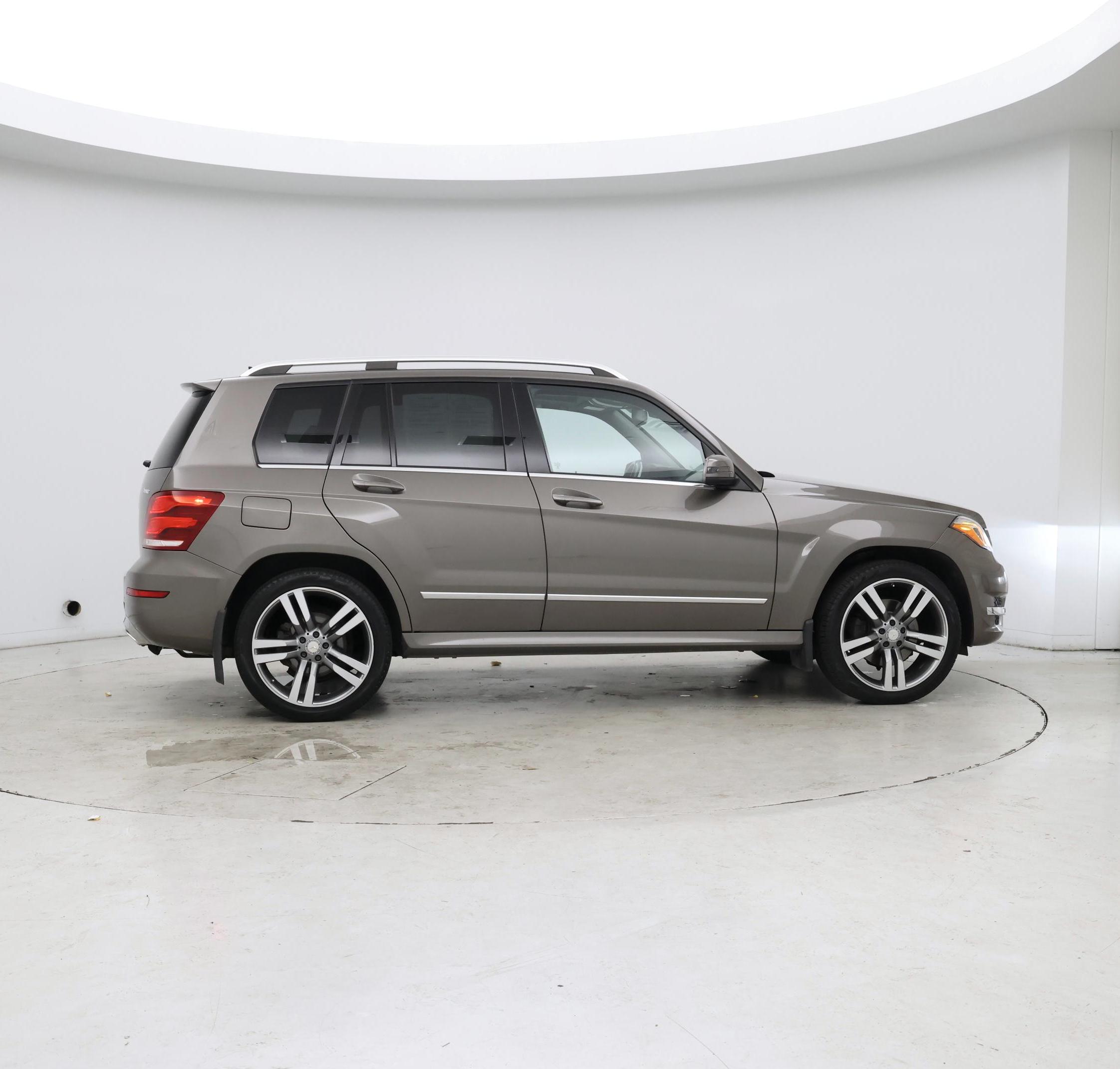 Thumbnail: 2015 Mercedes-Benz GLK - 7