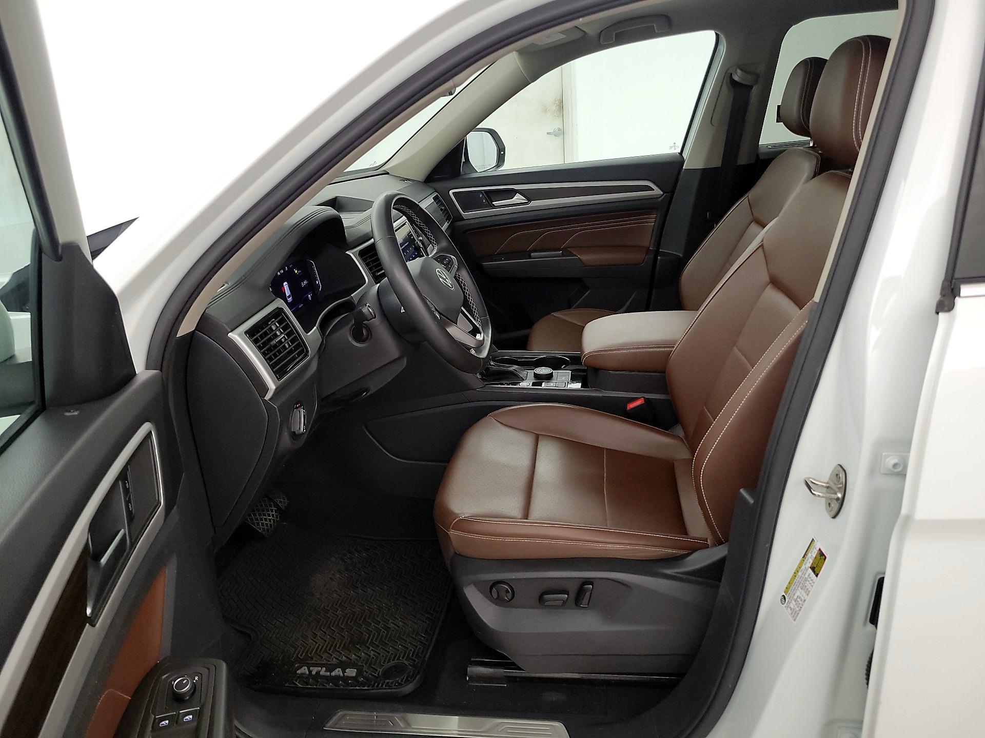 Thumbnail: 2022 Volkswagen Atlas - 9
