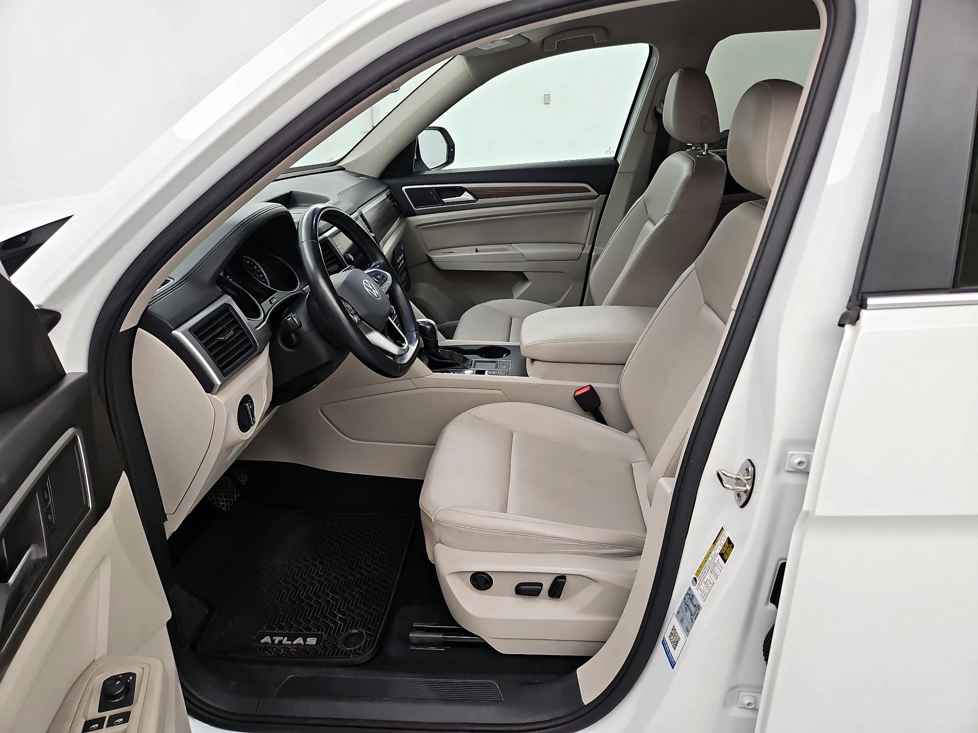 Thumbnail: 2021 Volkswagen Atlas - 11