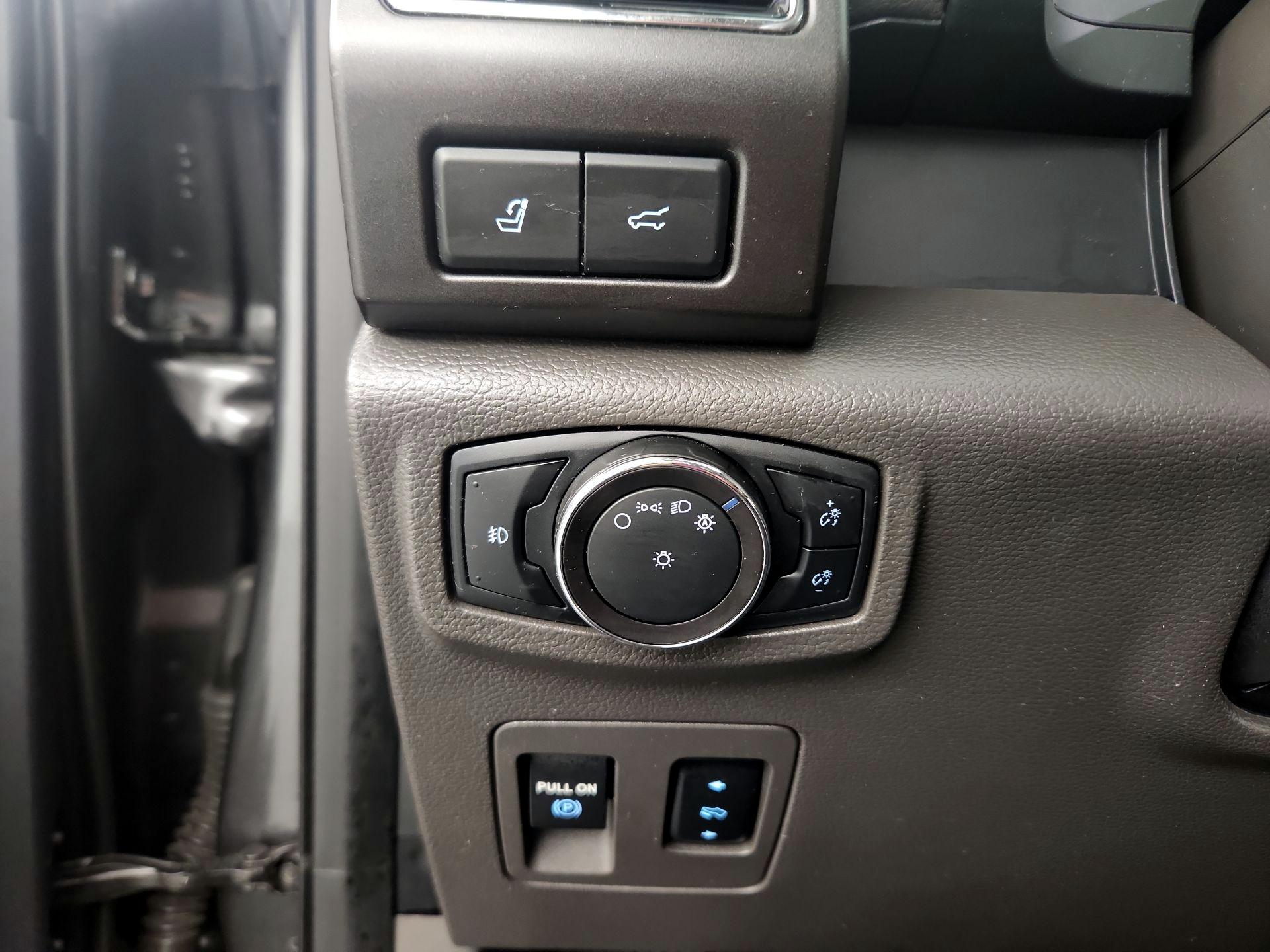 Thumbnail: 2018 Ford Expedition - 13