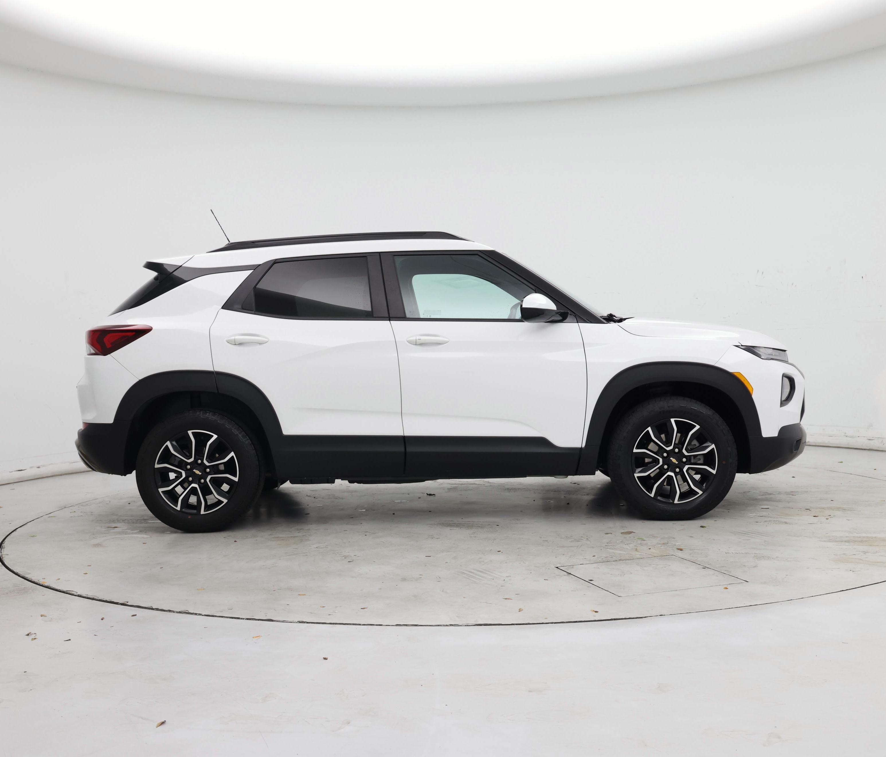 Thumbnail: 2023 Chevrolet TrailBlazer - 7