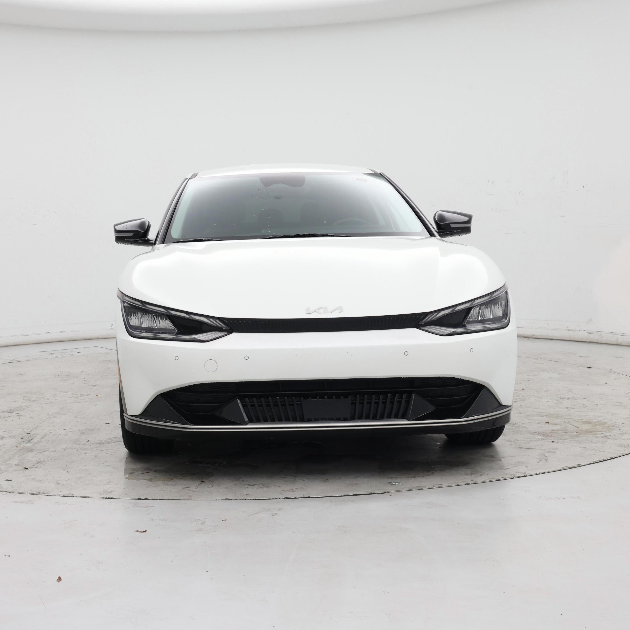 Thumbnail: 2022 Kia EV6 - 5