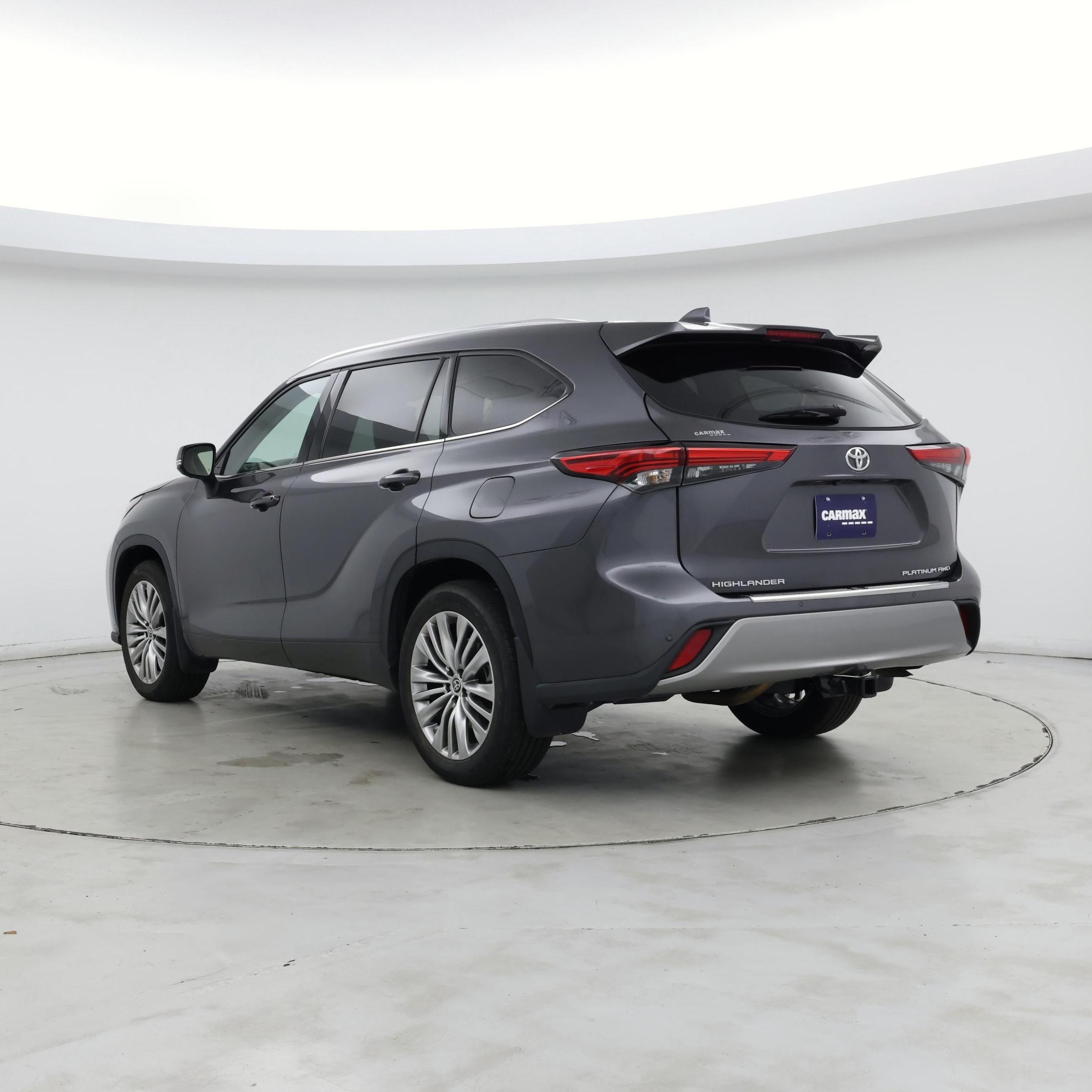 Thumbnail: 2022 Toyota Highlander - 2