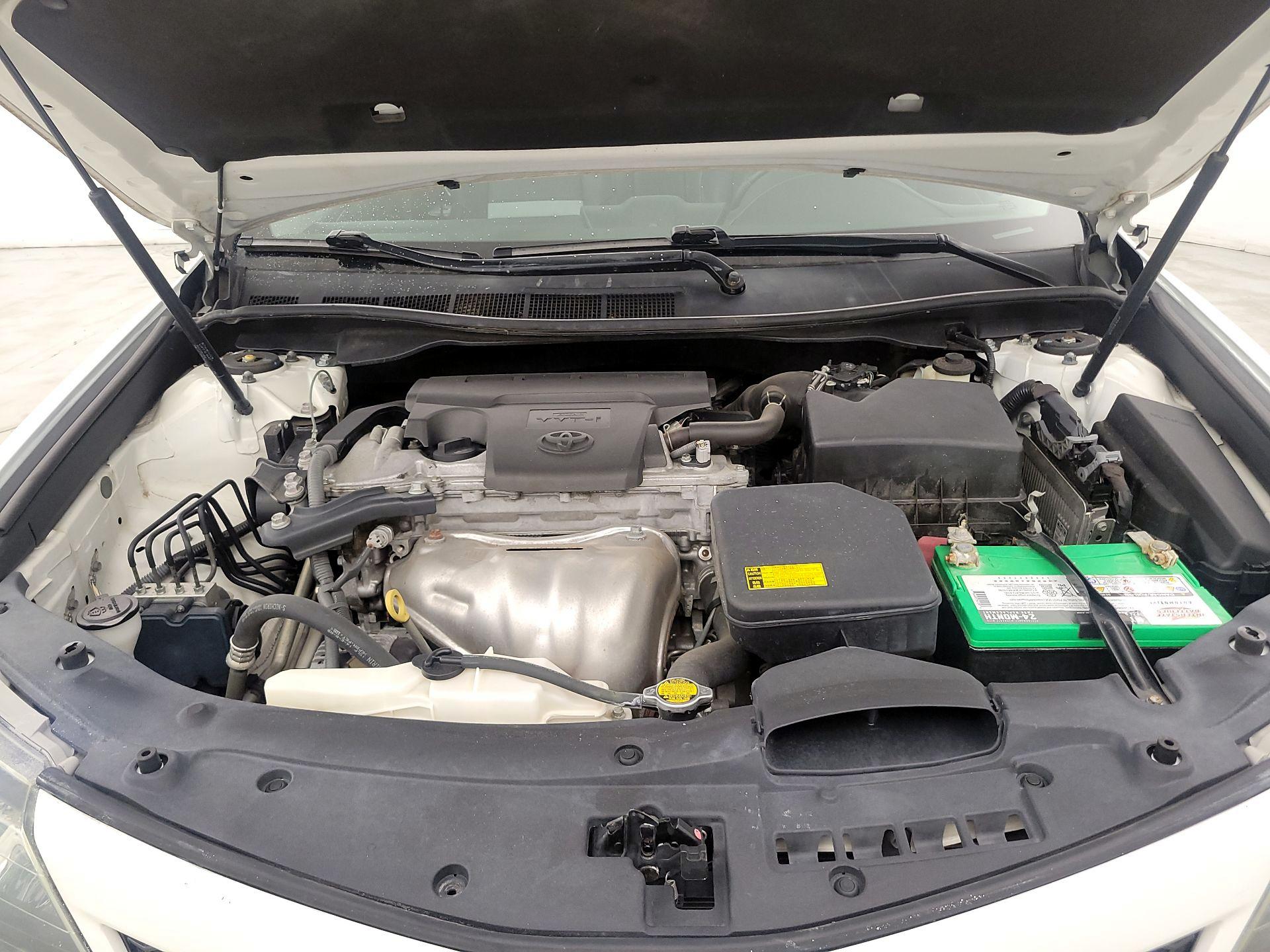 Thumbnail: 2014 Toyota Camry - 20