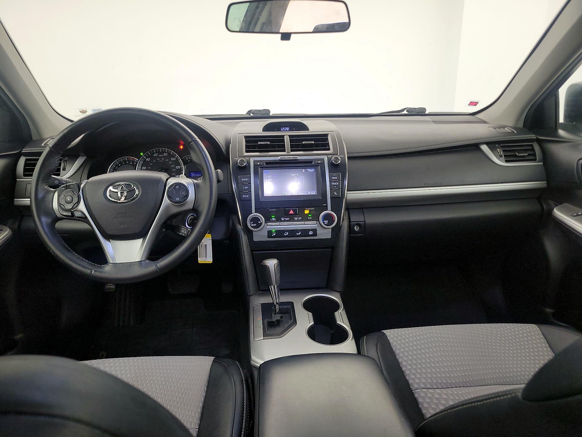 Thumbnail: 2014 Toyota Camry - 8