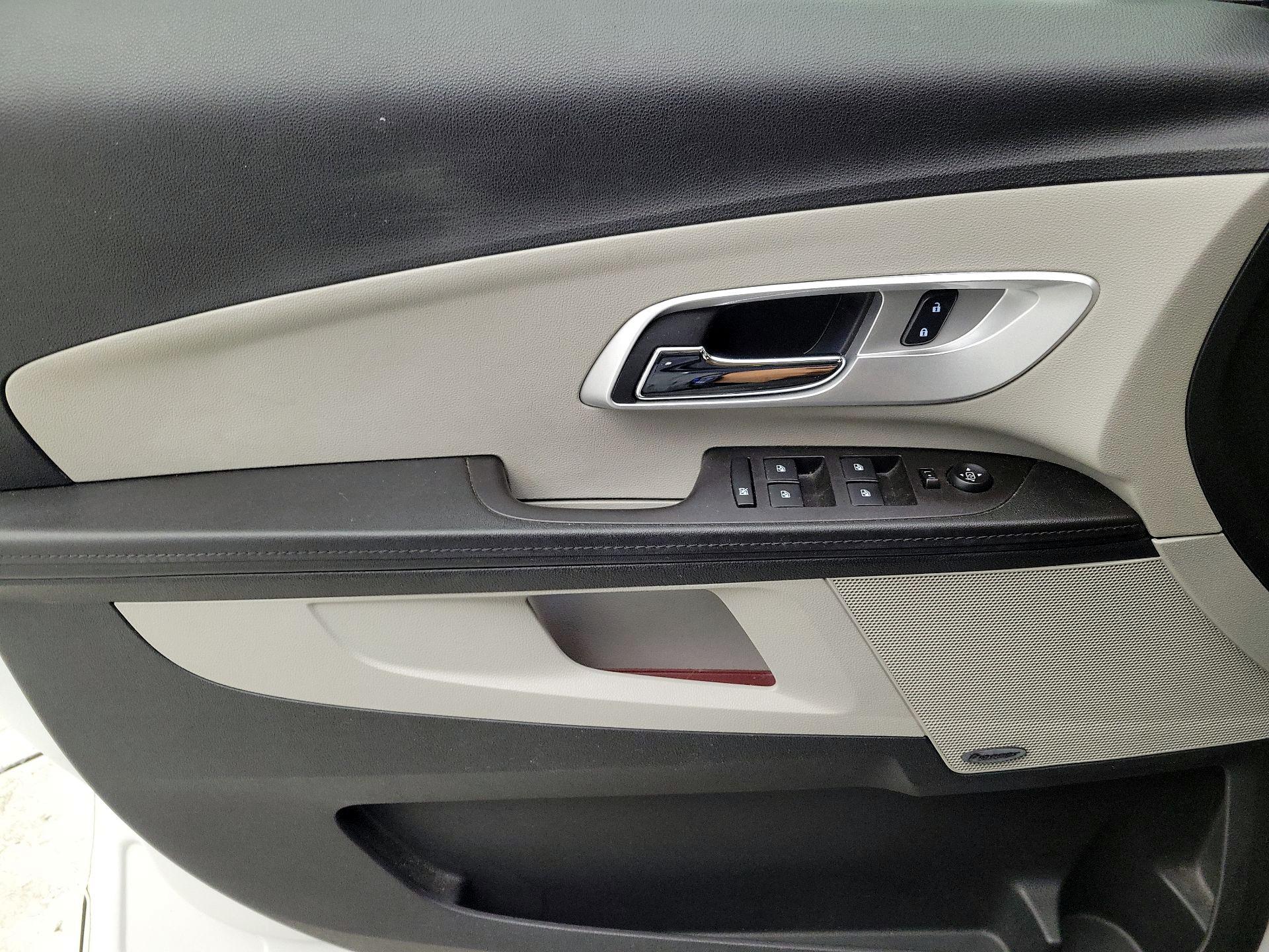 Thumbnail: 2016 Chevrolet Equinox - 12