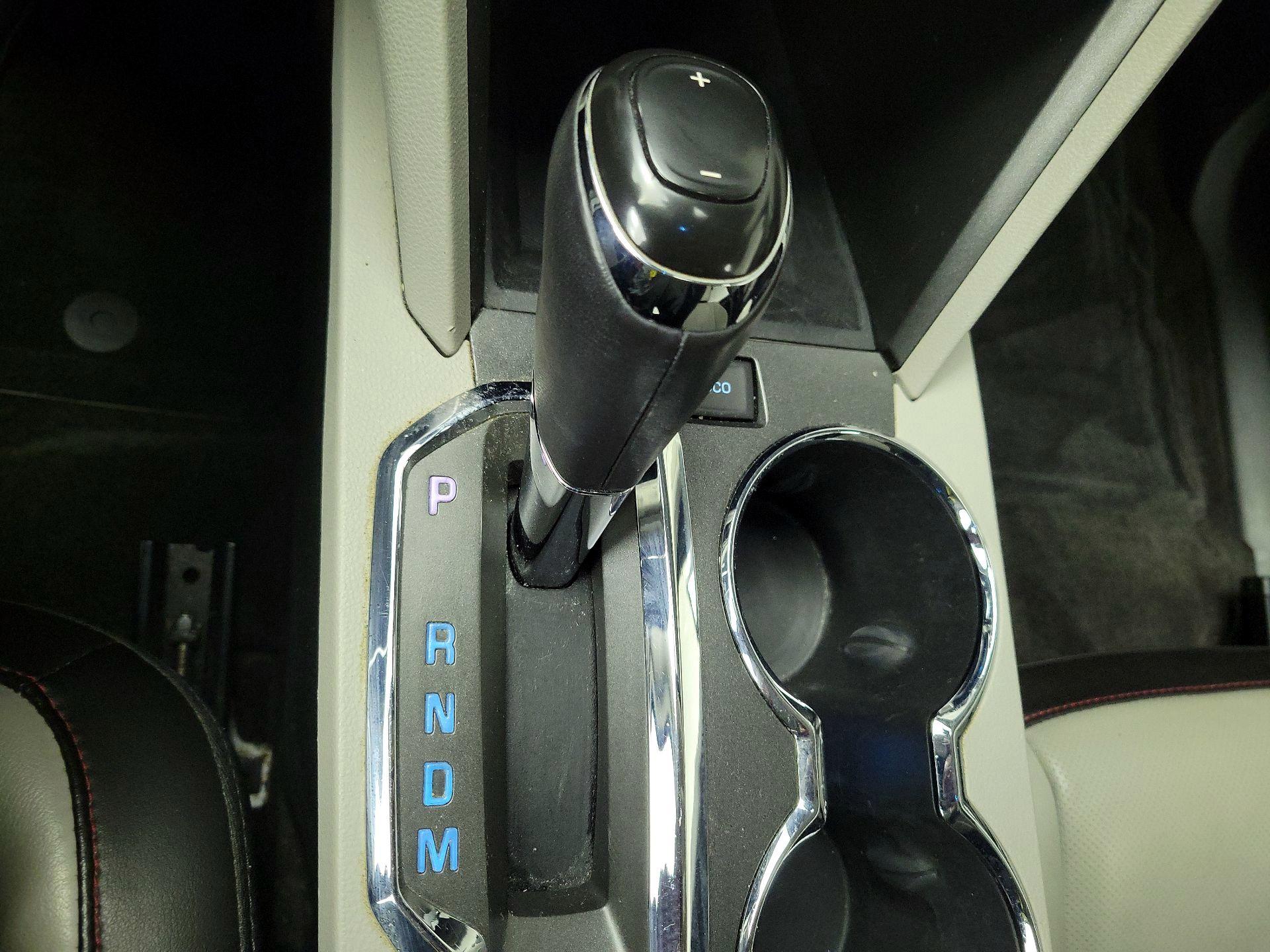 Thumbnail: 2016 Chevrolet Equinox - 18