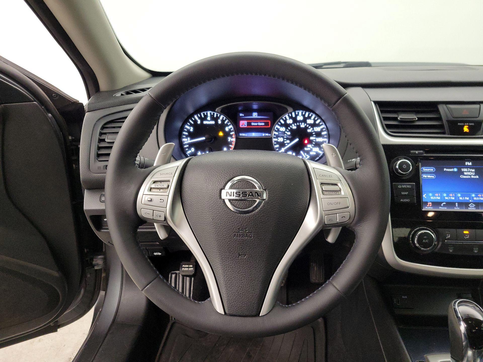 Thumbnail: 2018 Nissan Altima - 10