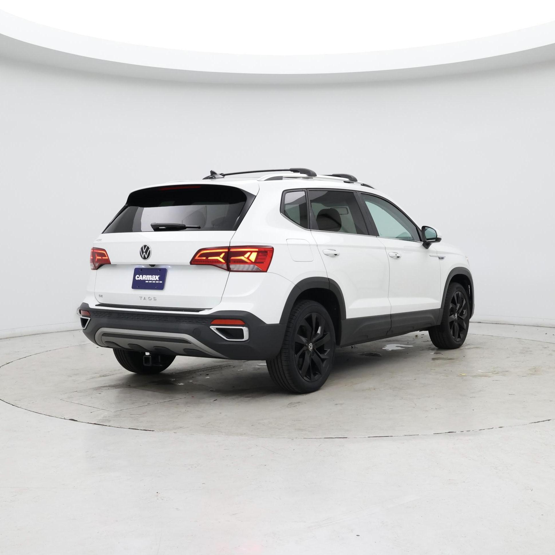 Thumbnail: 2022 Volkswagen Taos - 8
