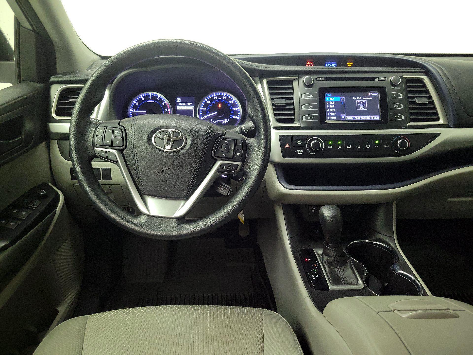 Thumbnail: 2018 Toyota Highlander - 10