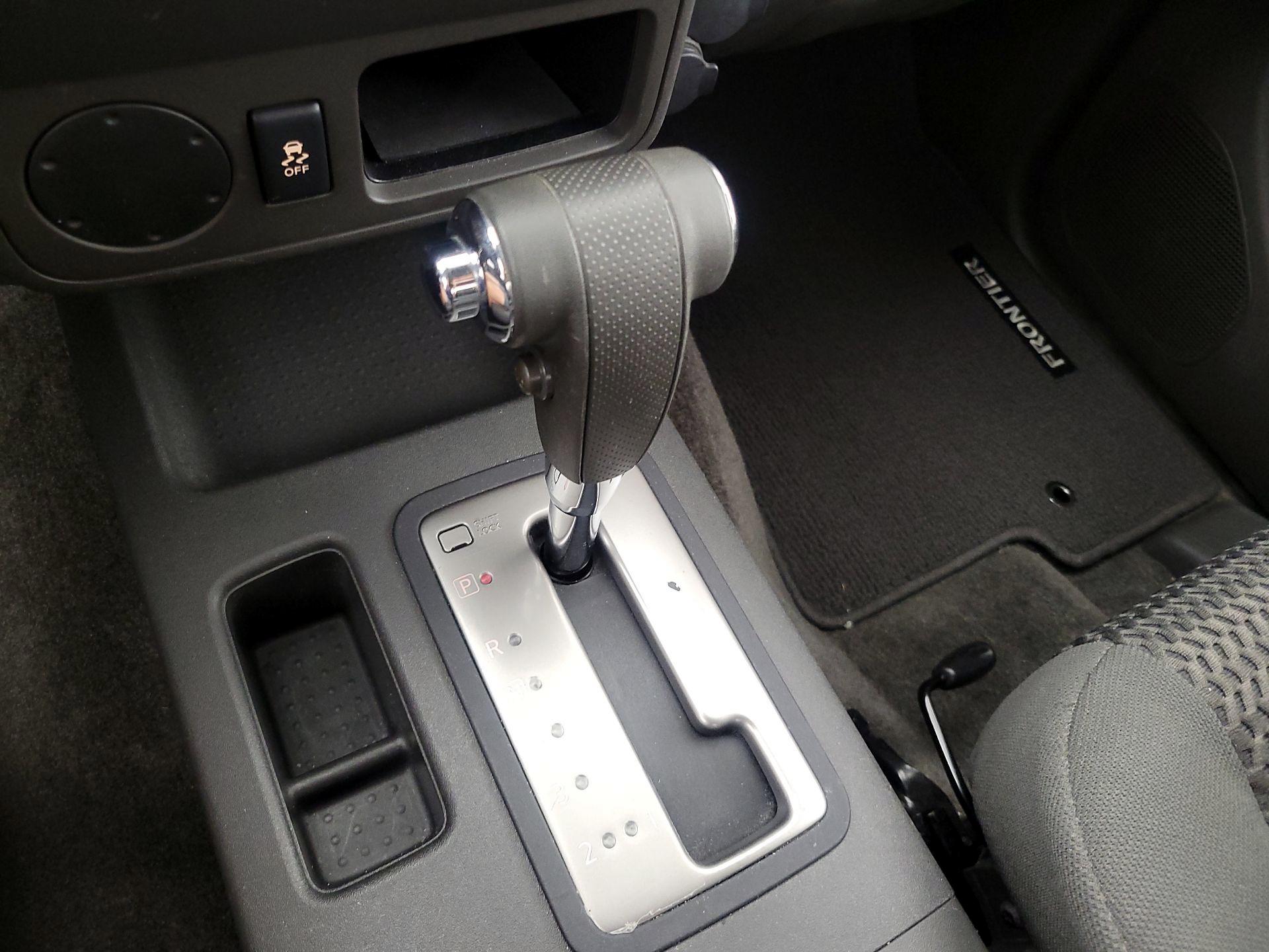 Thumbnail: 2014 Nissan Frontier - 16