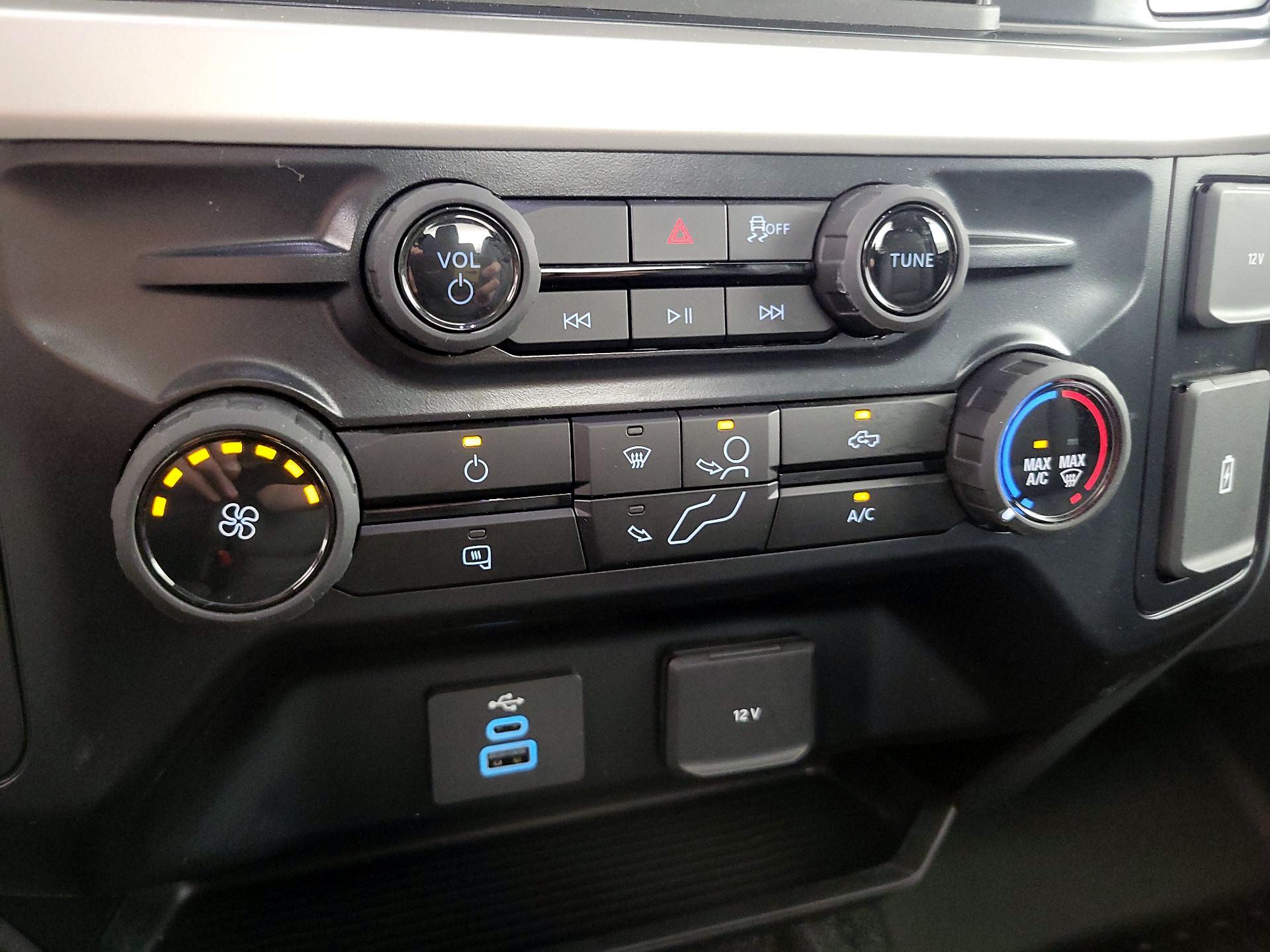 Thumbnail: 2025 Ford F-250 - 16