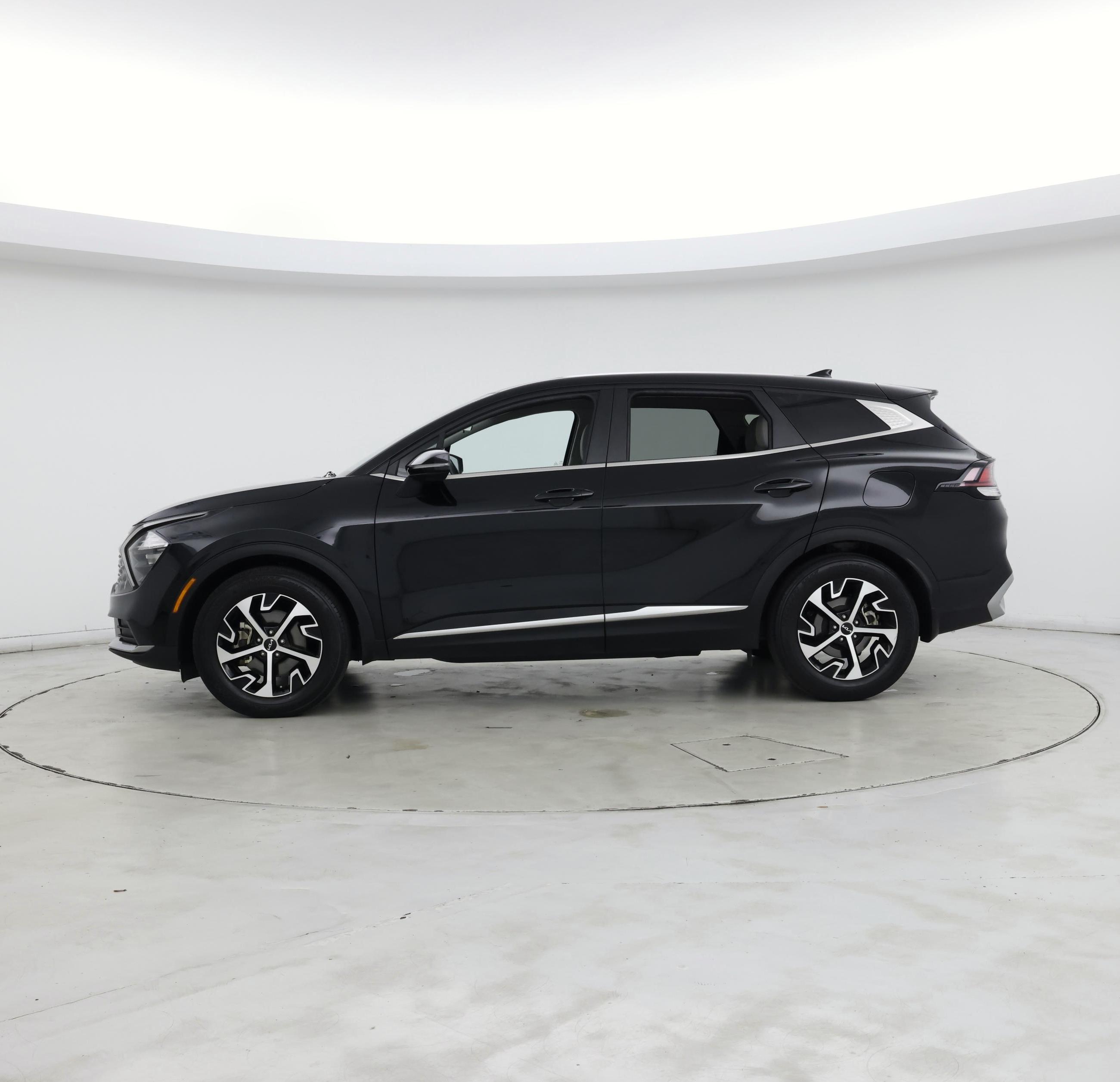 Thumbnail: 2023 Kia Sportage - 3