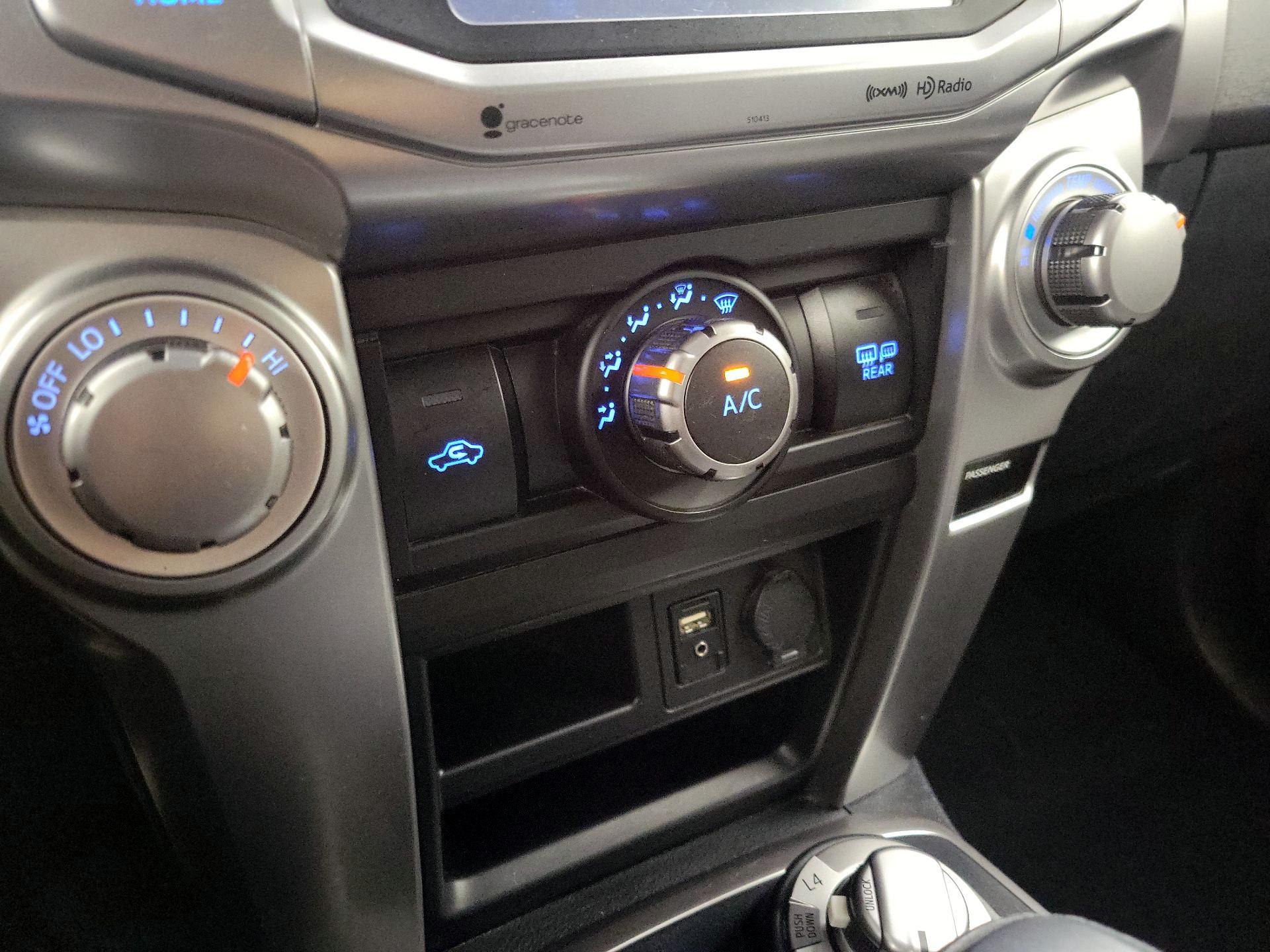 Thumbnail: 2019 Toyota 4Runner - 16