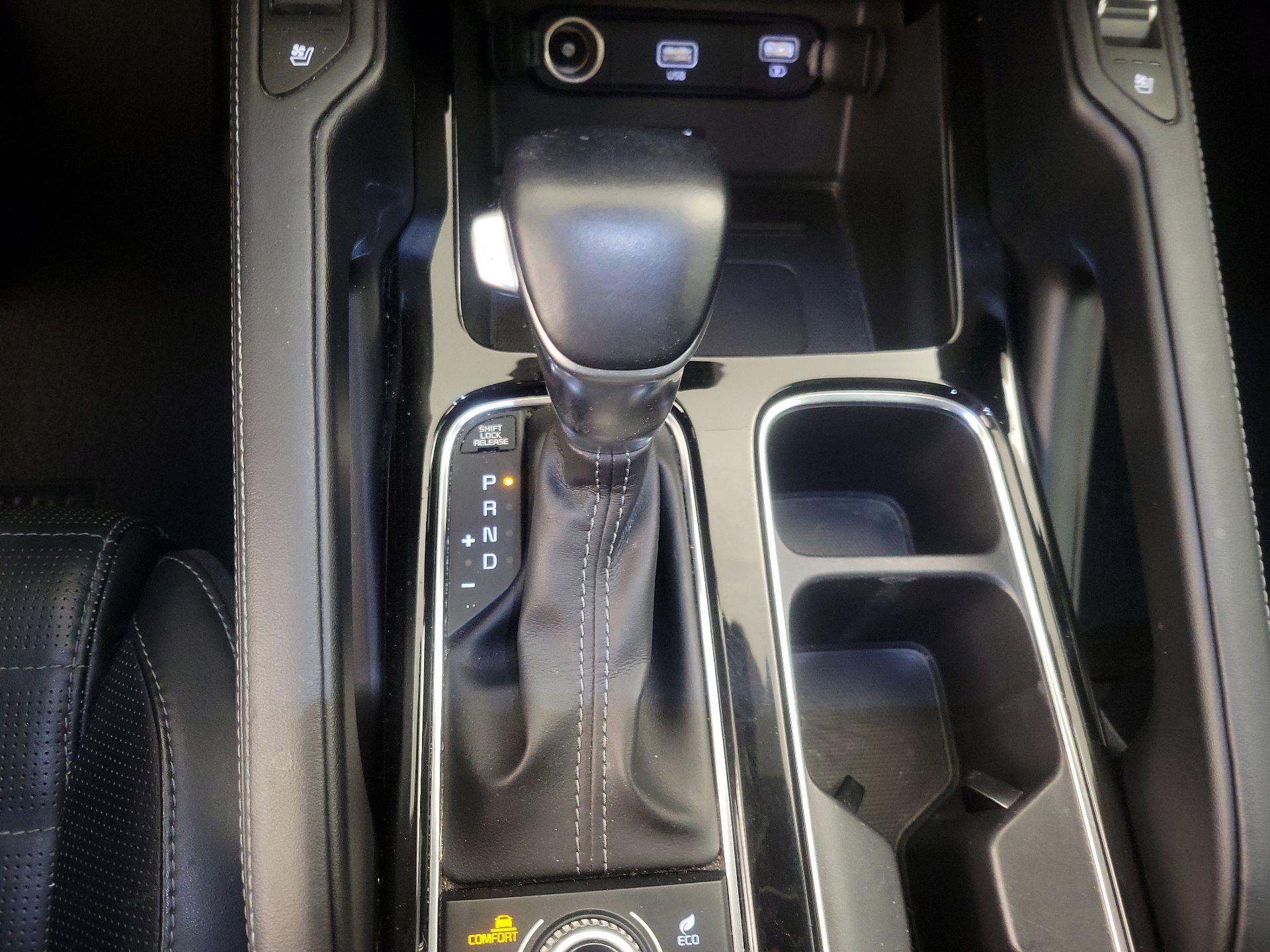 Thumbnail: 2021 Kia Telluride - 17