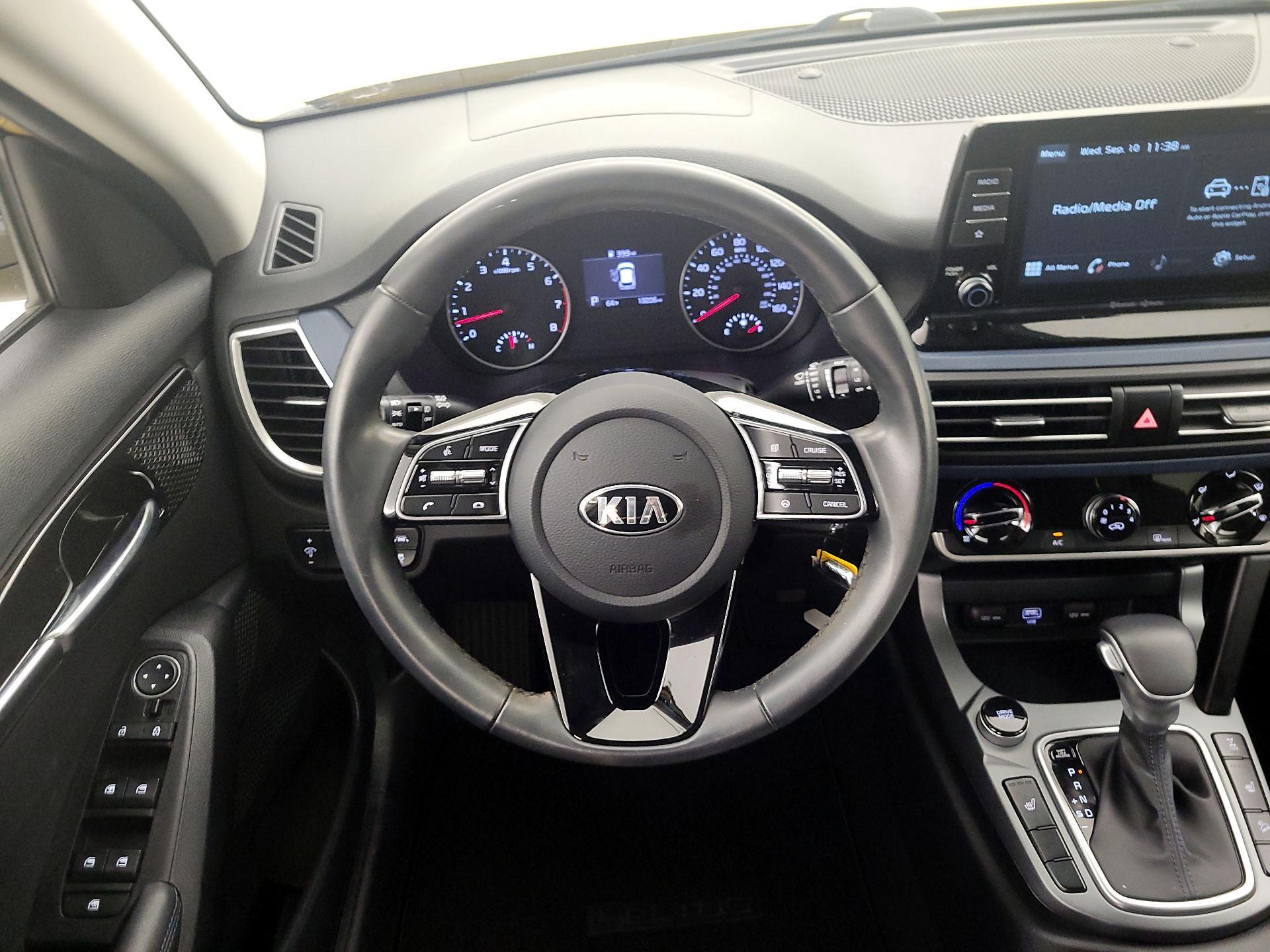 Thumbnail: 2021 Kia Seltos - 10