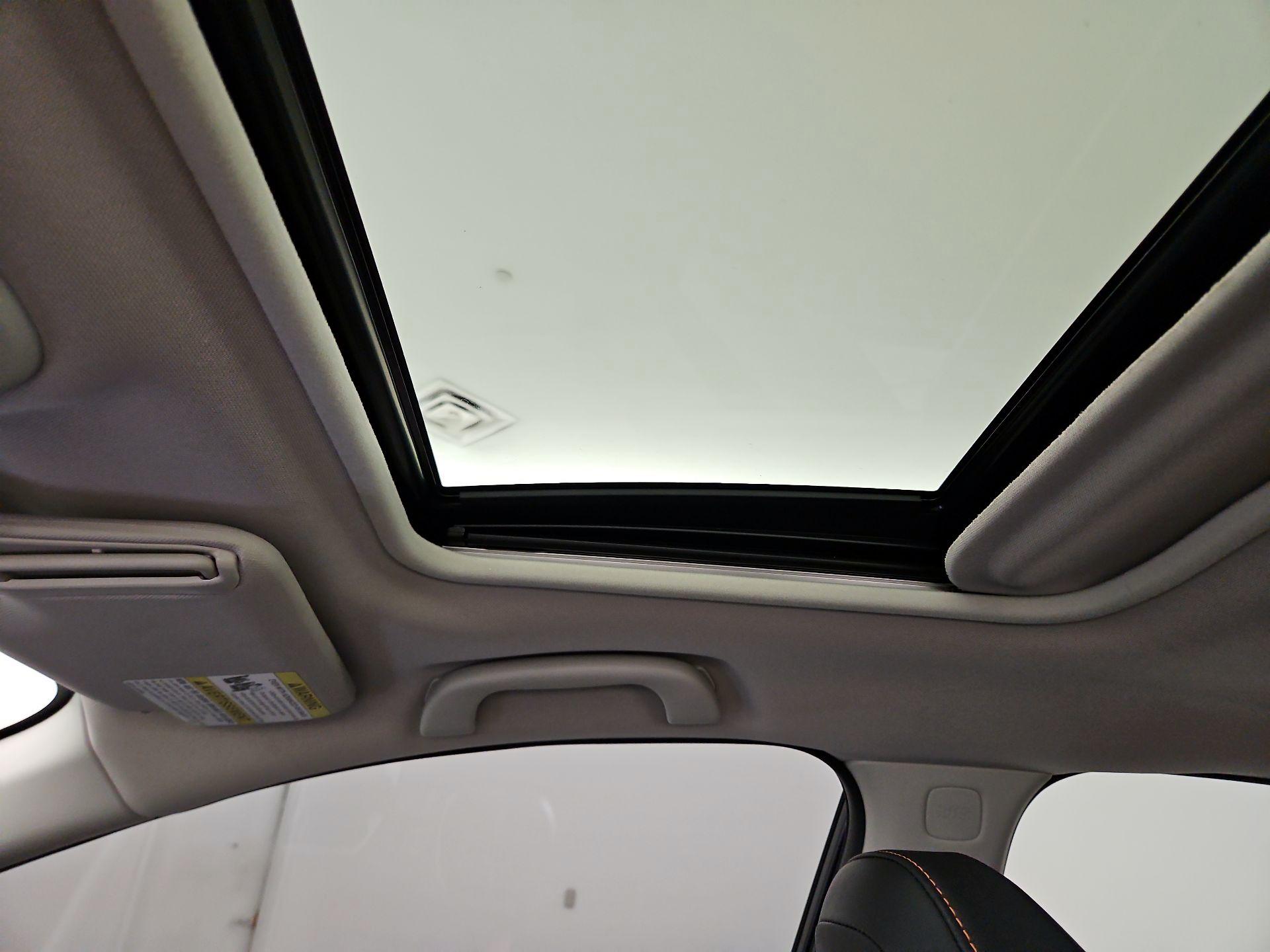Thumbnail: 2019 Subaru Crosstrek - 19