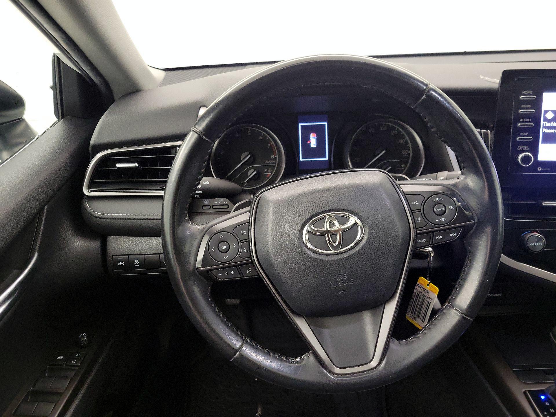 Thumbnail: 2021 Toyota Camry - 10