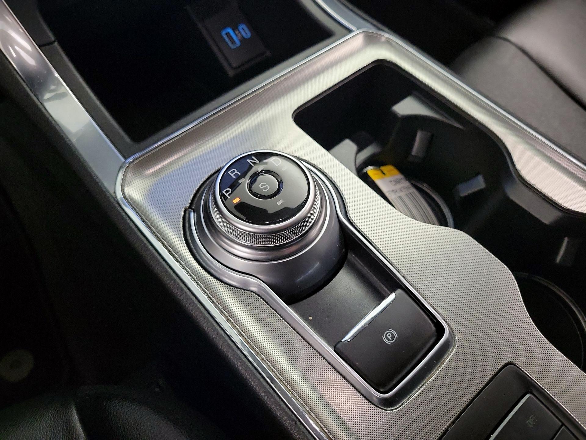 Thumbnail: 2022 Ford Edge - 17