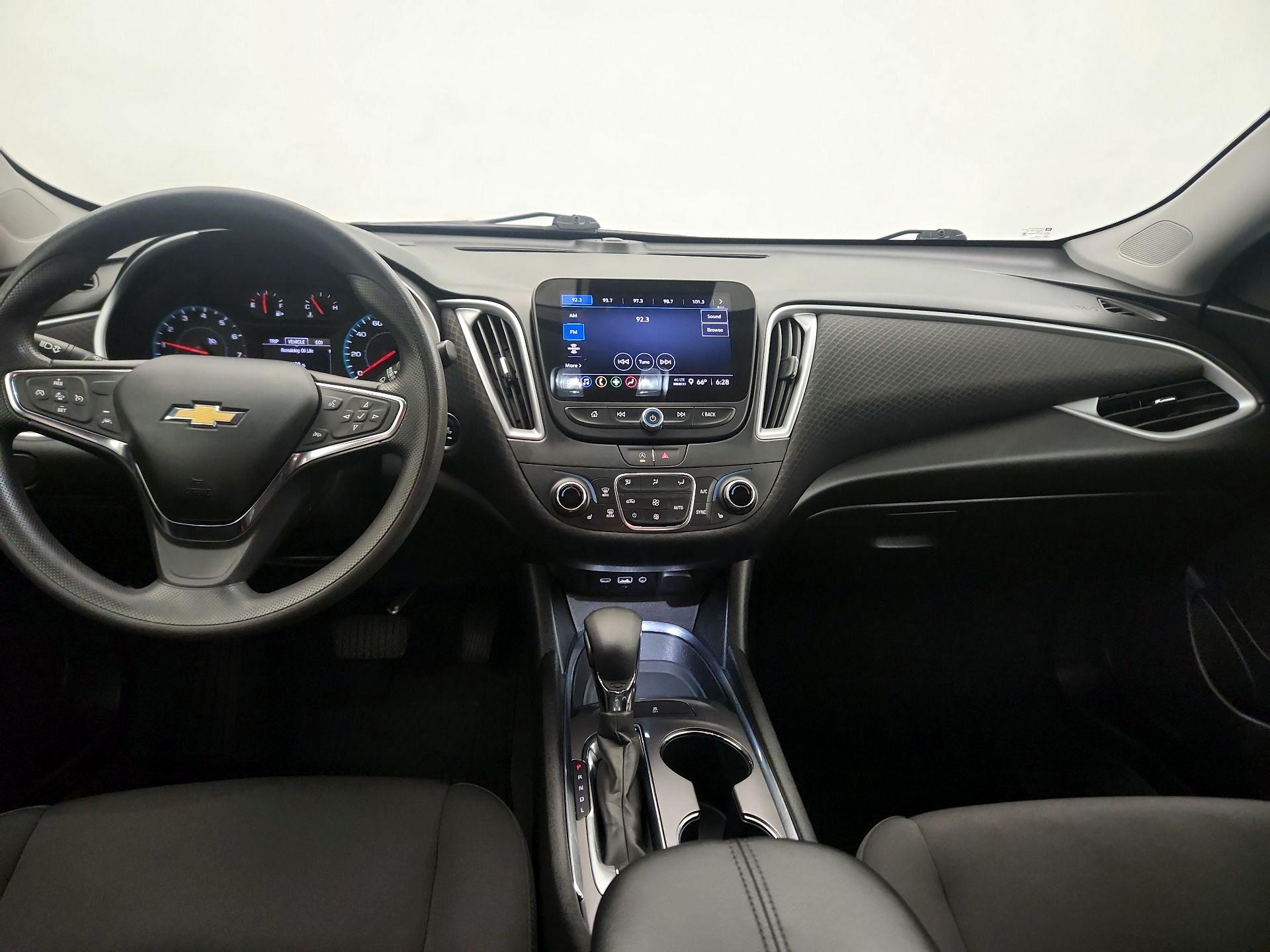 Thumbnail: 2023 Chevrolet Malibu - 9