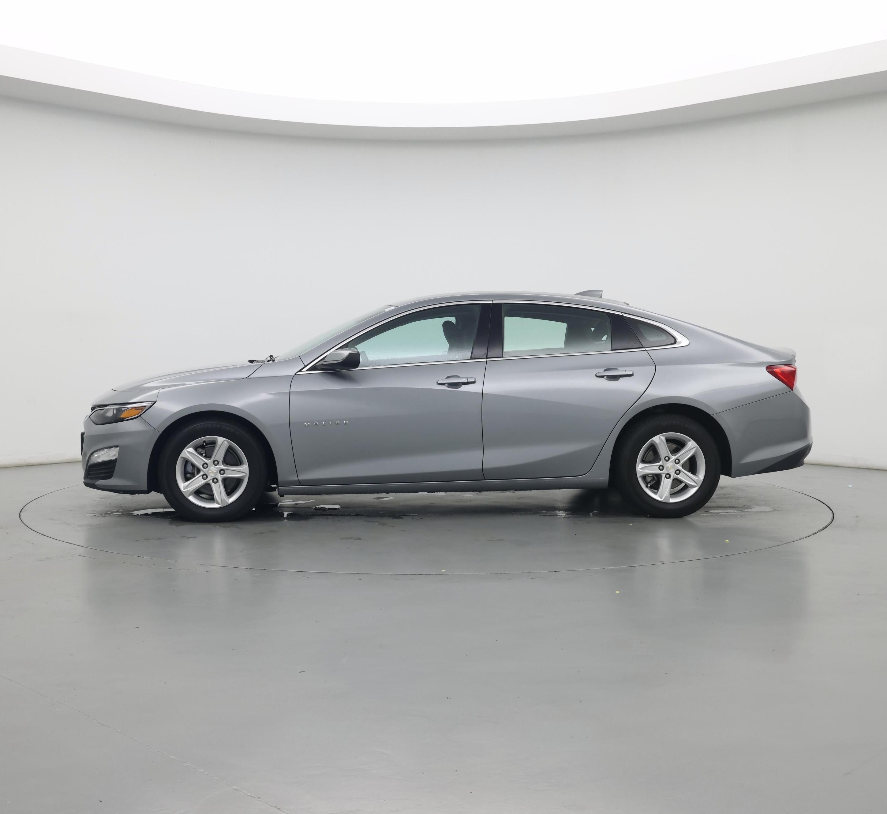 Thumbnail: 2023 Chevrolet Malibu - 3
