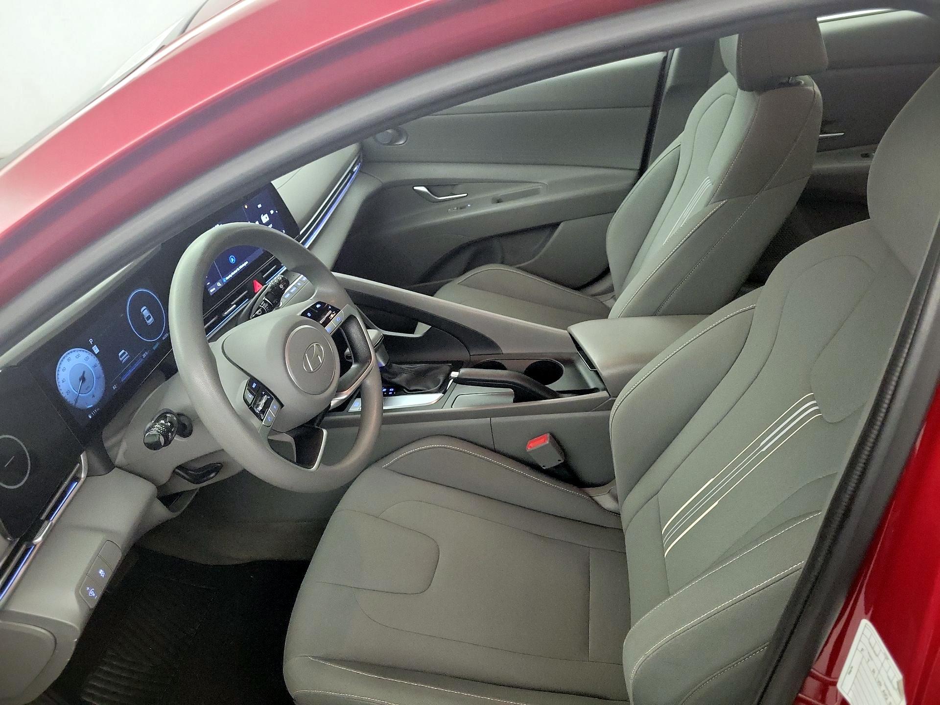 Thumbnail: 2024 Hyundai Elantra - 11