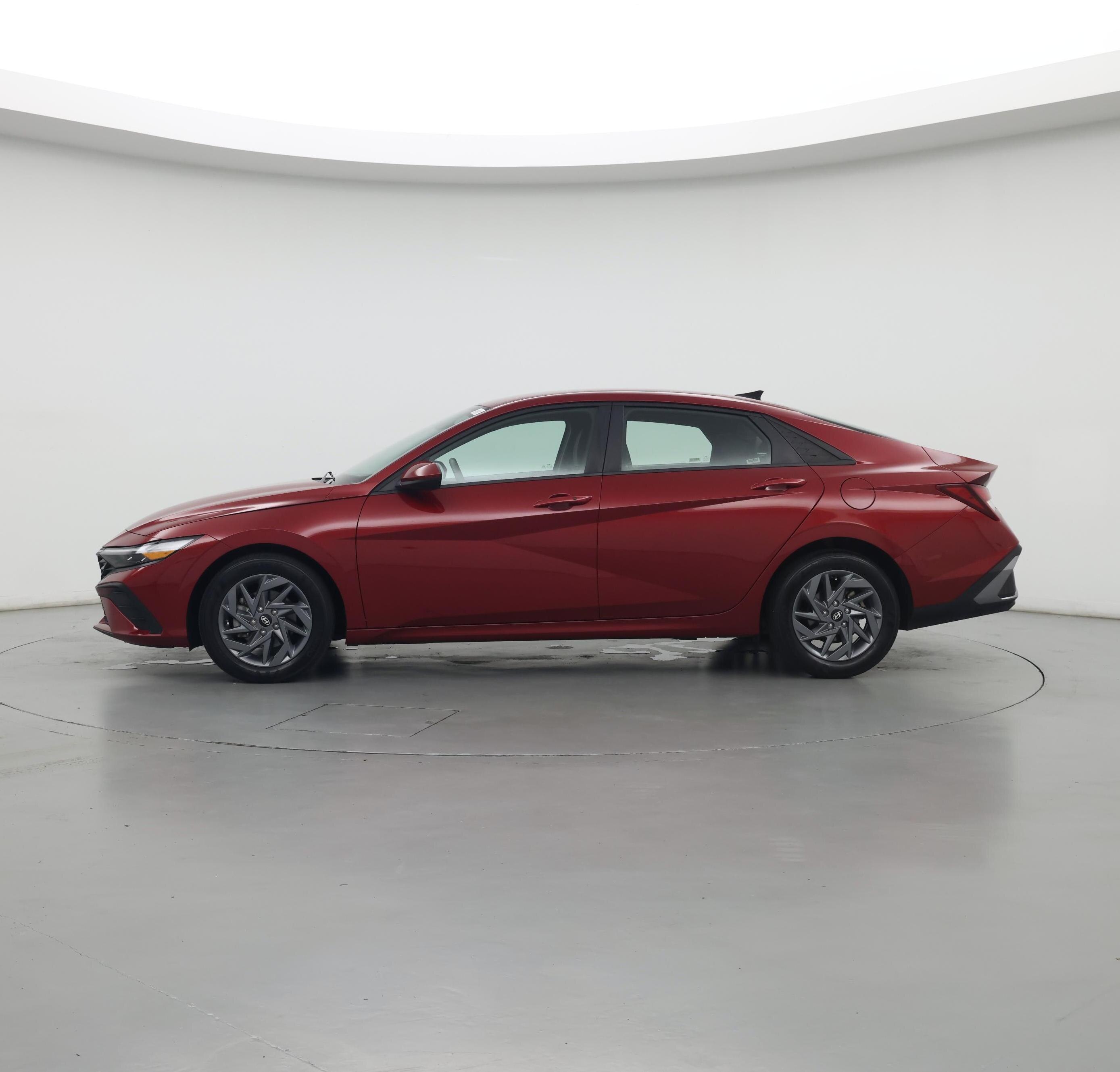 Thumbnail: 2024 Hyundai Elantra - 3