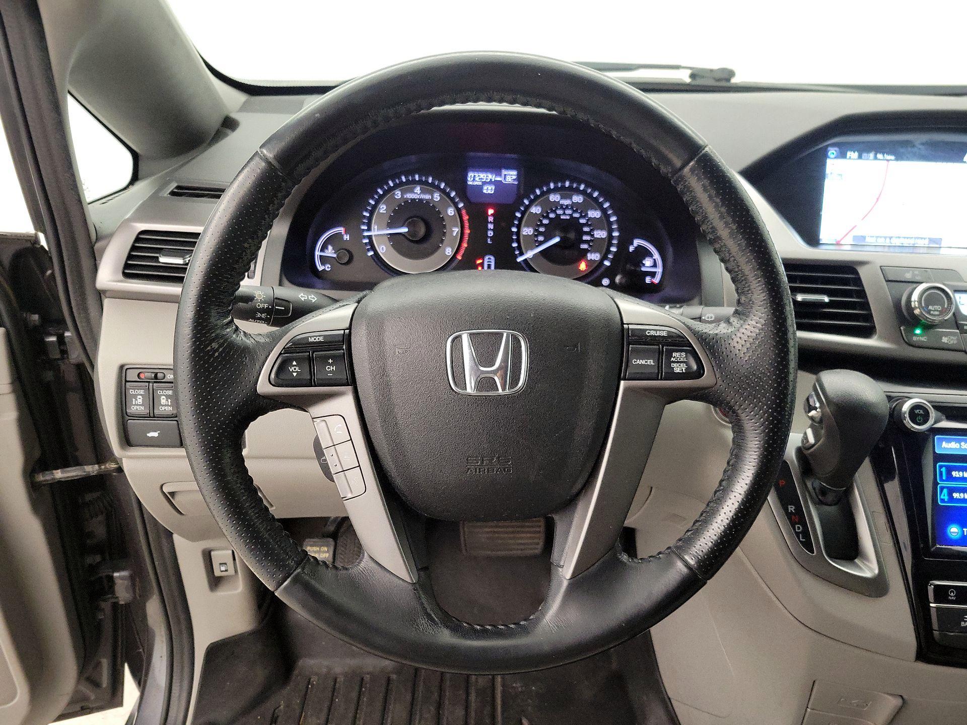 Thumbnail: 2016 Honda Odyssey - 10