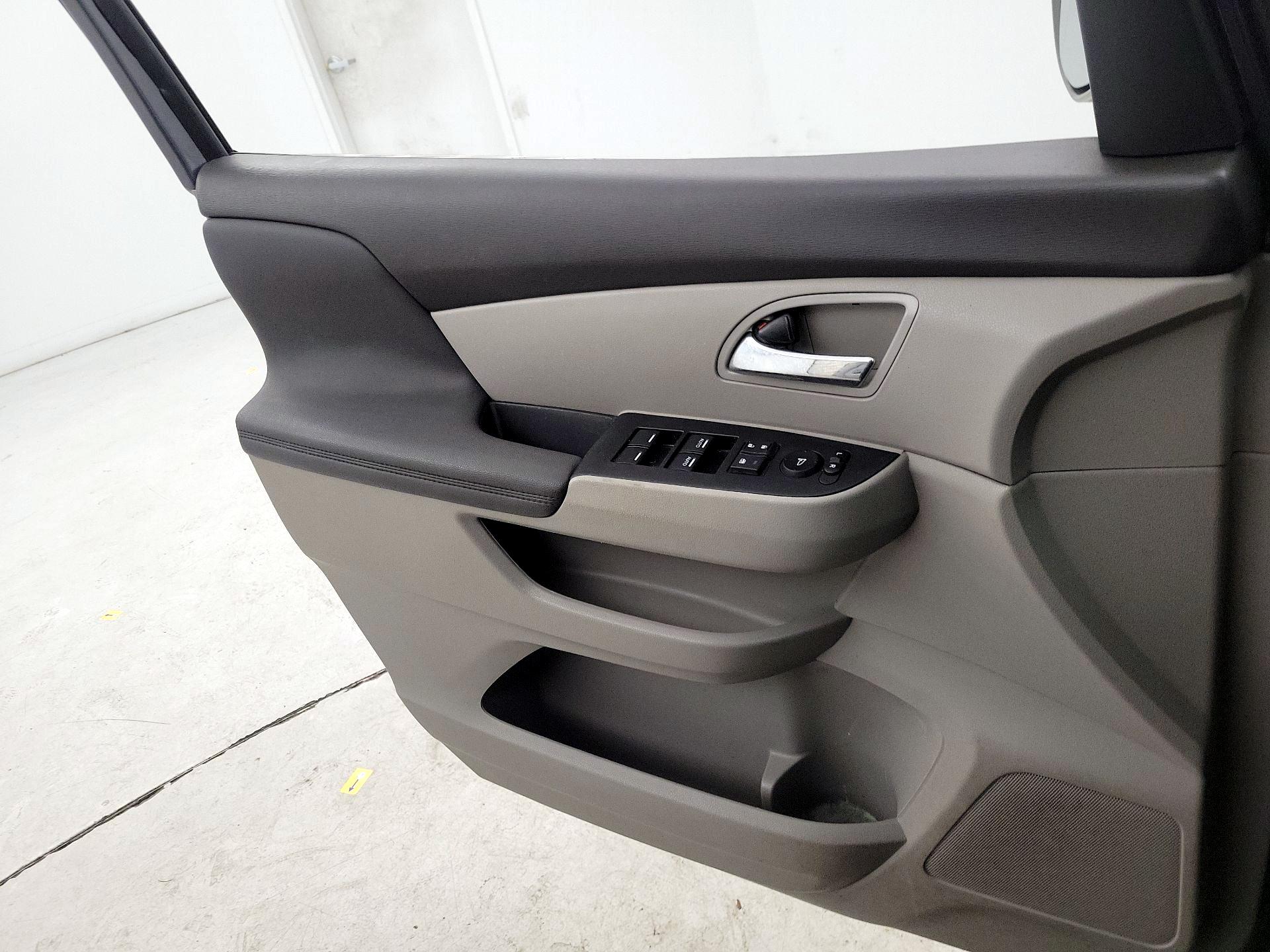 Thumbnail: 2016 Honda Odyssey - 12