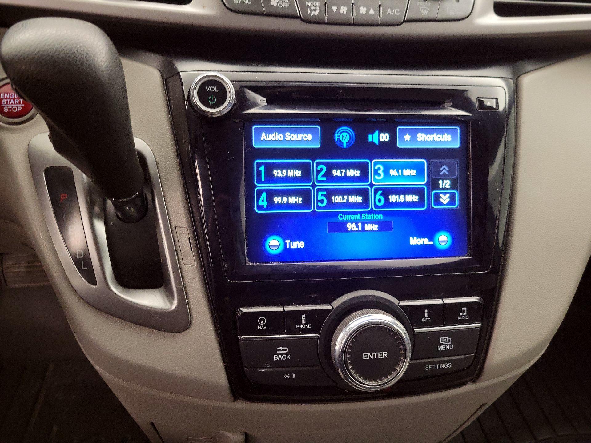 Thumbnail: 2016 Honda Odyssey - 16