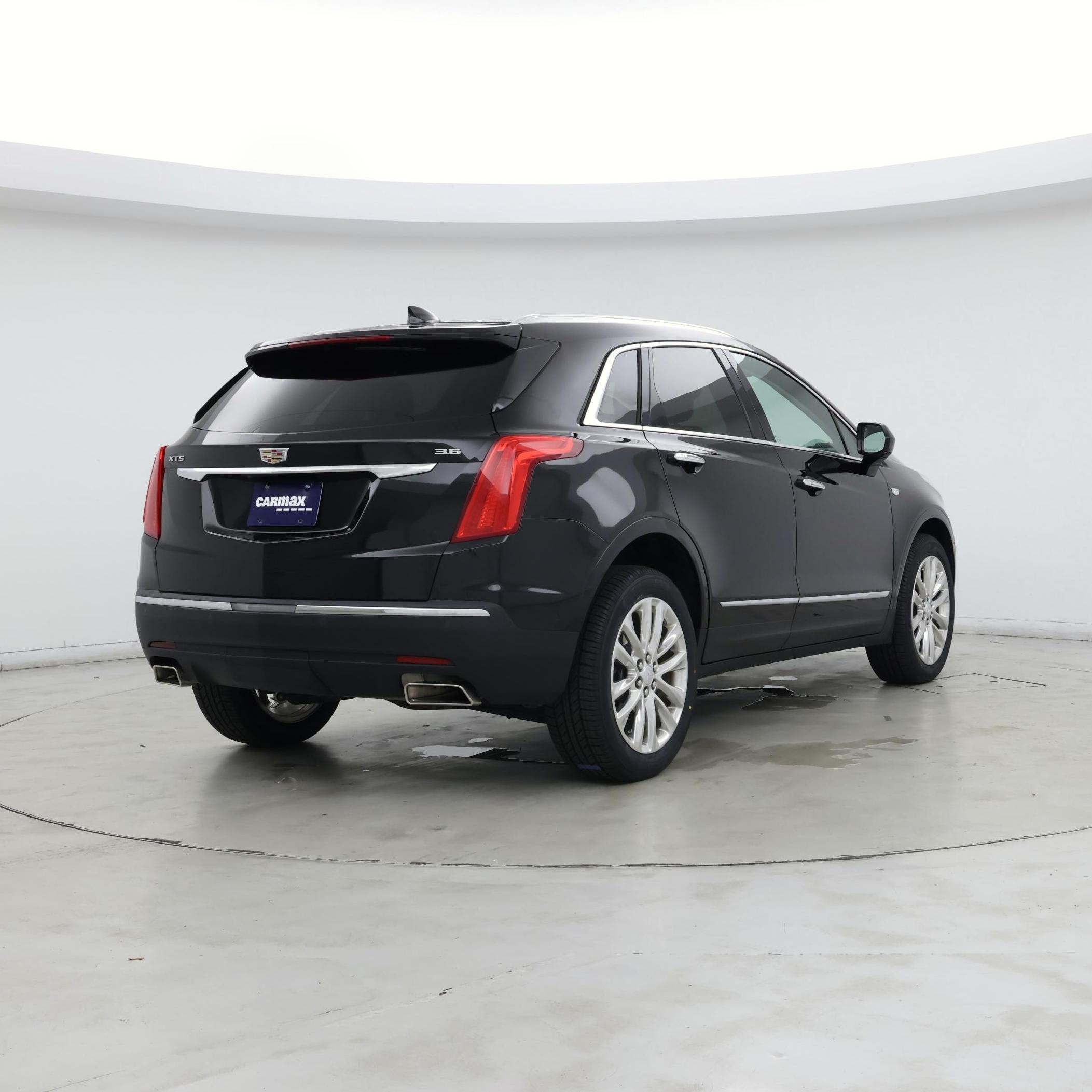Thumbnail: 2019 Cadillac XT5 - 8