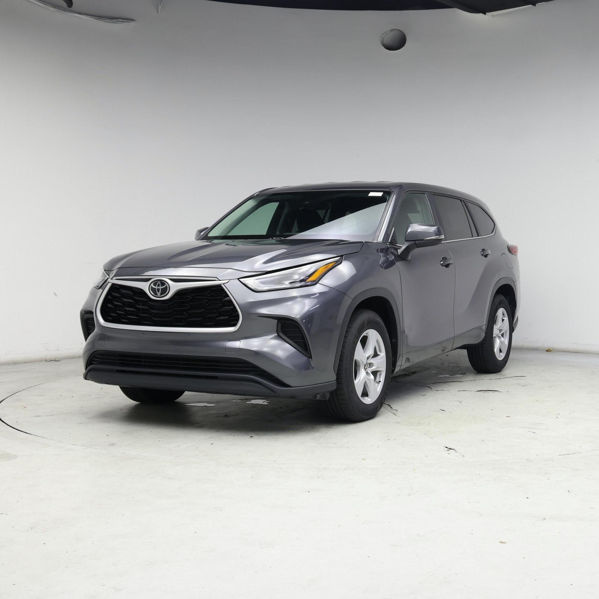 Thumbnail: 2023 Toyota Highlander - 4