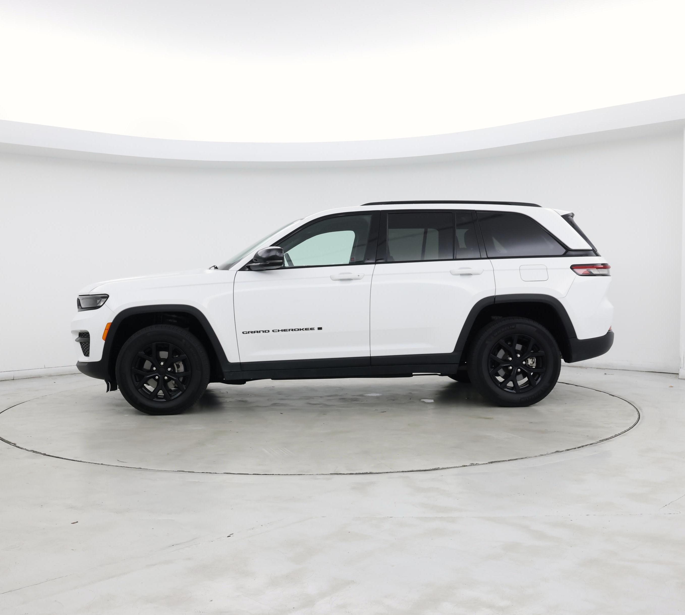 Thumbnail: 2024 Jeep Grand Cherokee - 3