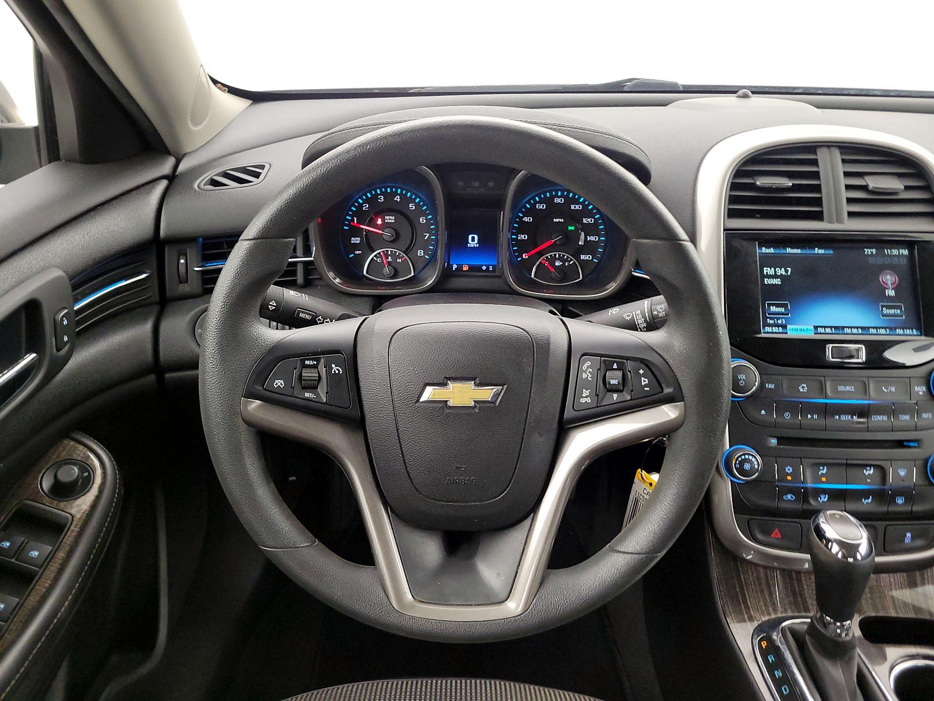 Thumbnail: 2015 Chevrolet Malibu - 10