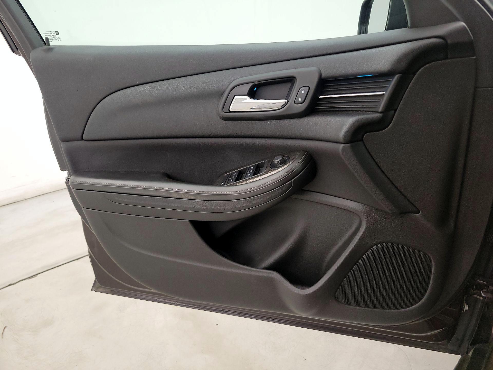 Thumbnail: 2015 Chevrolet Malibu - 12