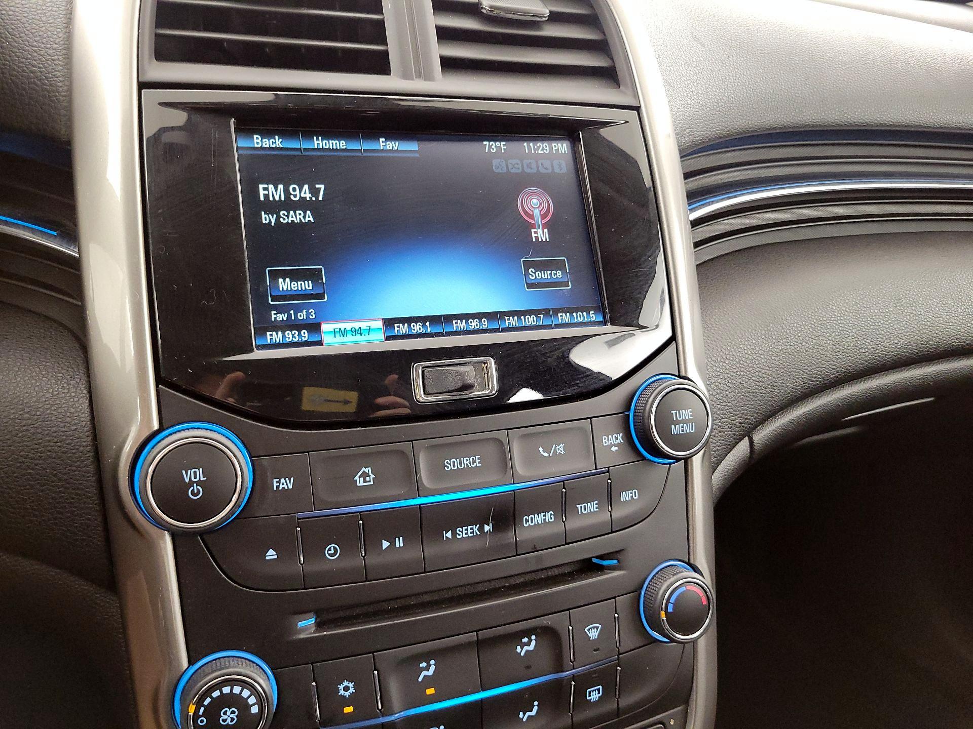 Thumbnail: 2015 Chevrolet Malibu - 14