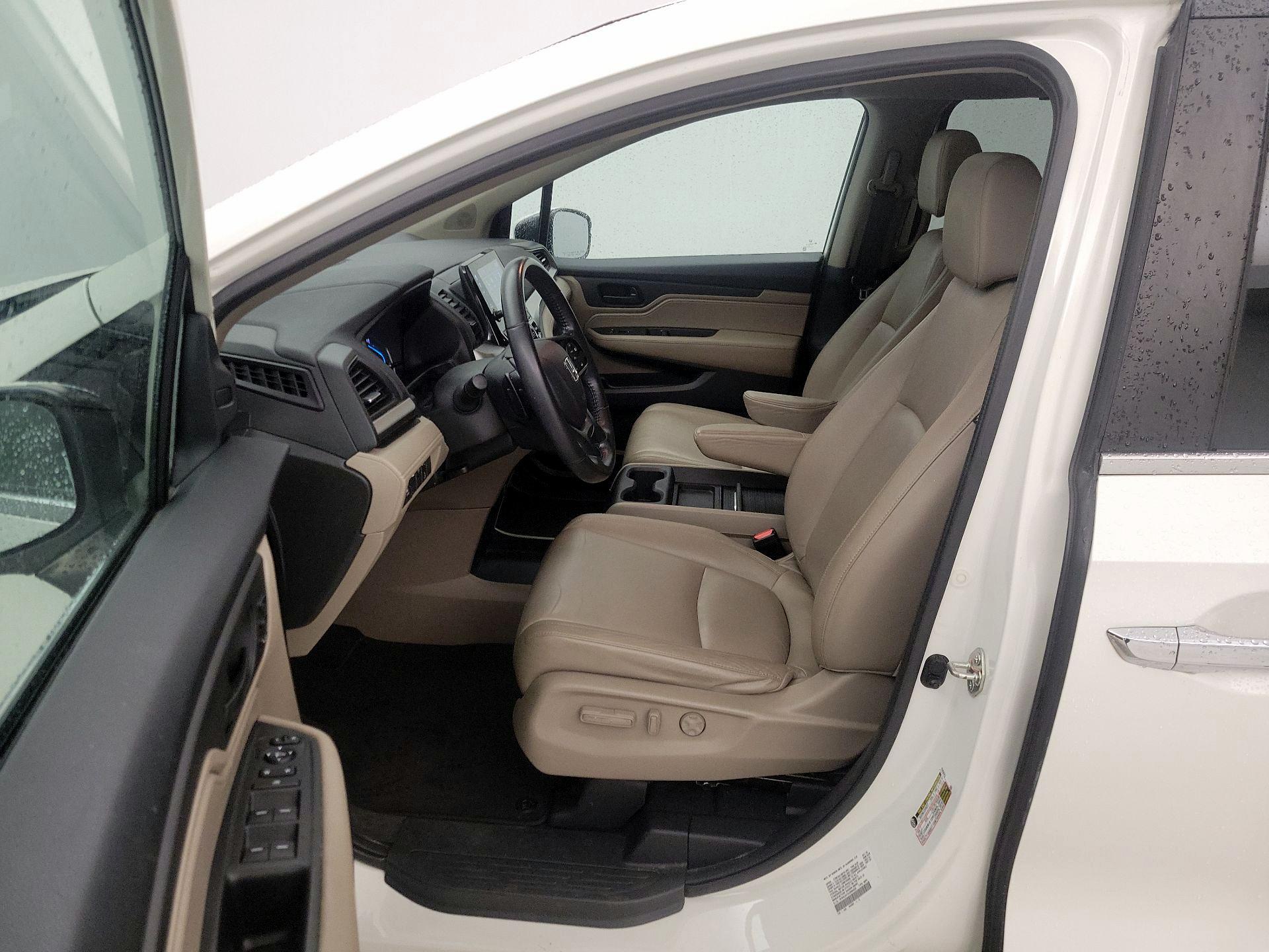 Thumbnail: 2018 Honda Odyssey - 11