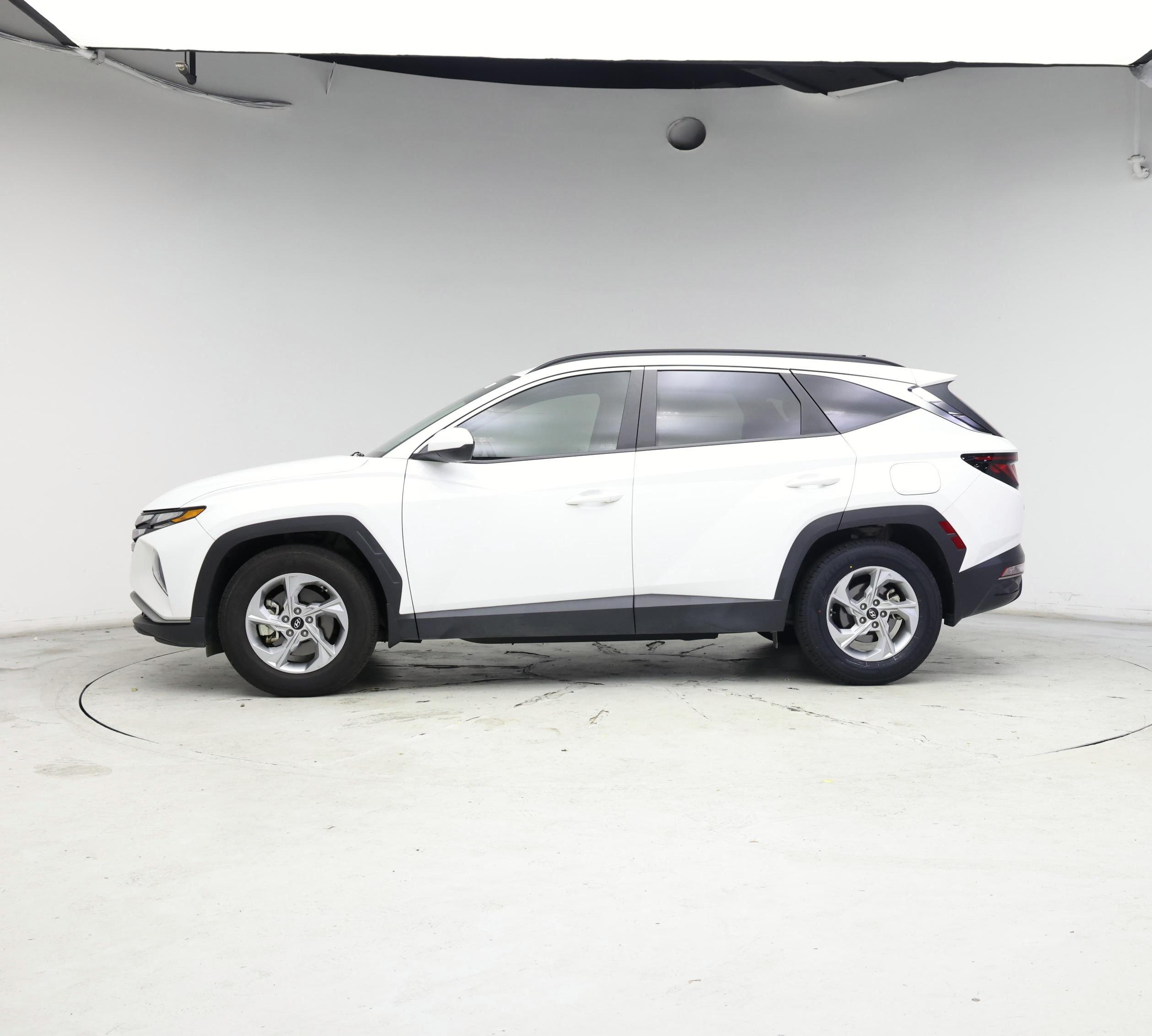 Thumbnail: 2024 Hyundai Tucson - 3