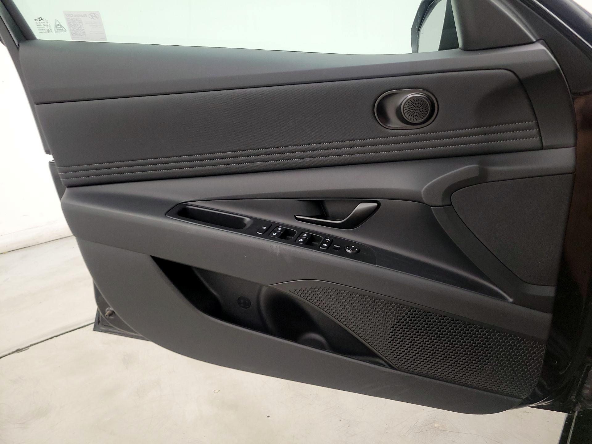 Thumbnail: 2025 Hyundai Elantra - 12