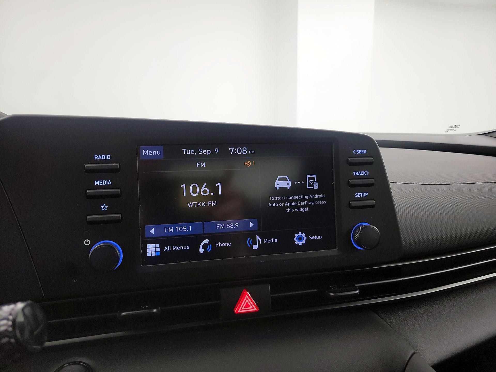 Thumbnail: 2025 Hyundai Elantra - 15