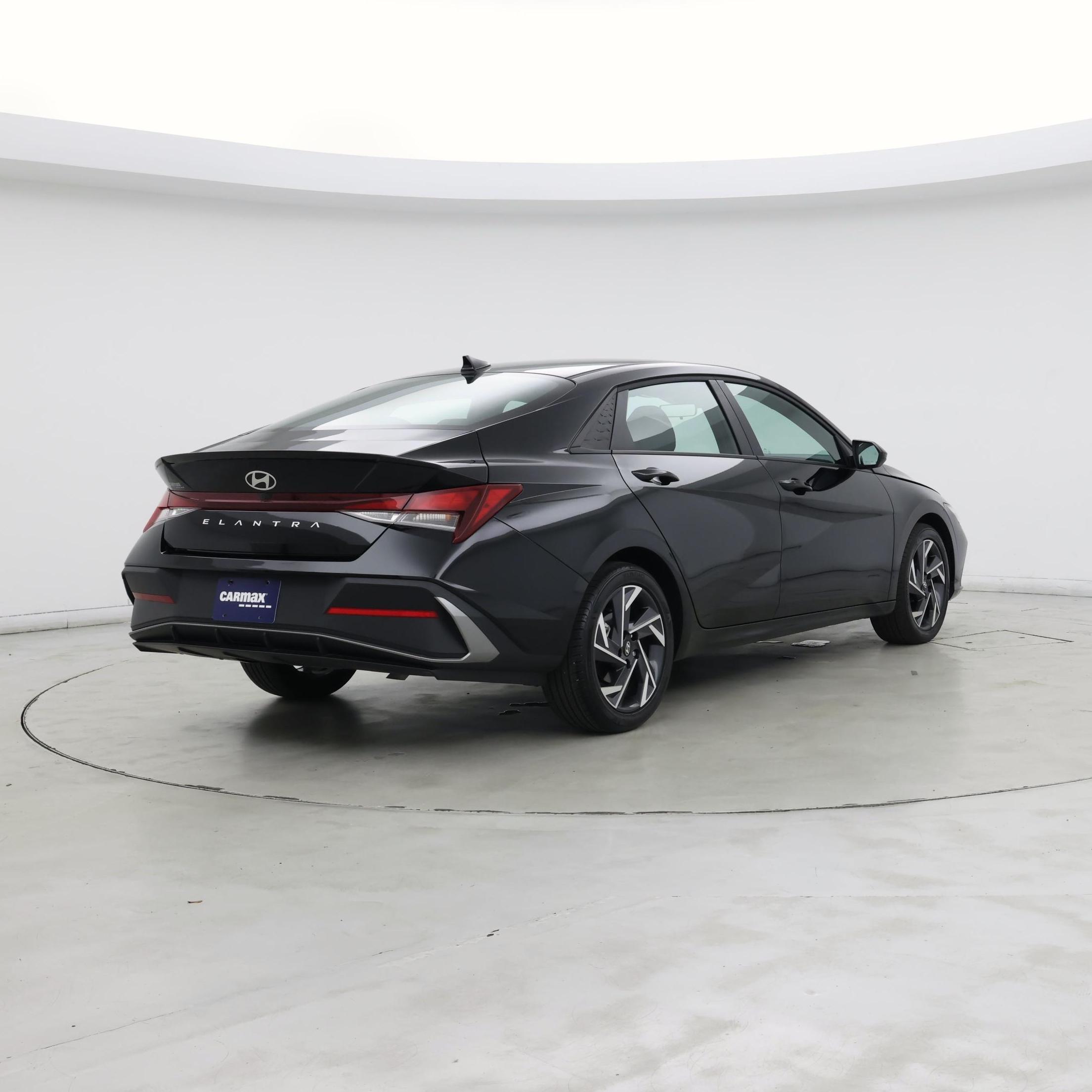 Thumbnail: 2025 Hyundai Elantra - 8