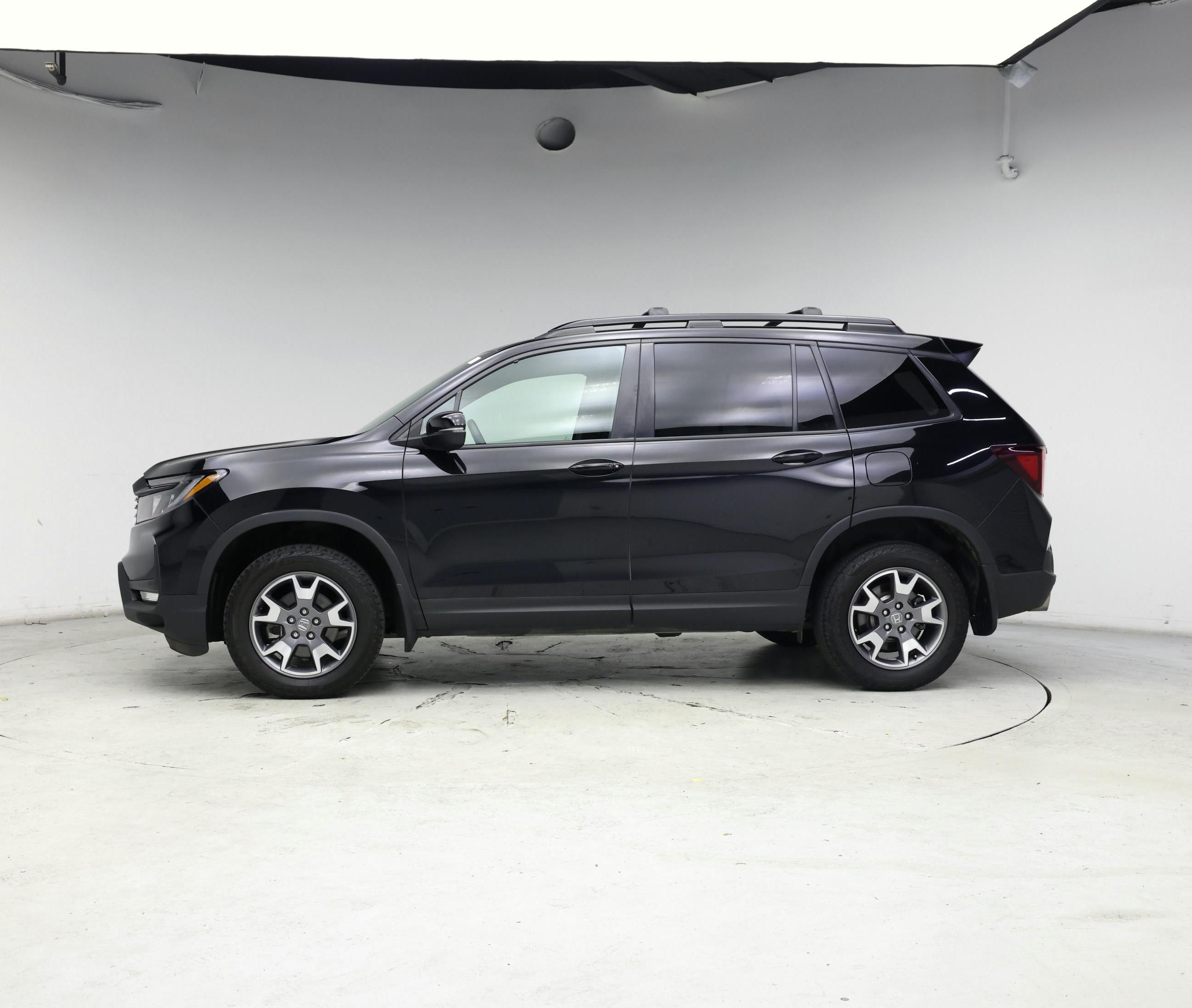 Thumbnail: 2023 Honda Passport - 3