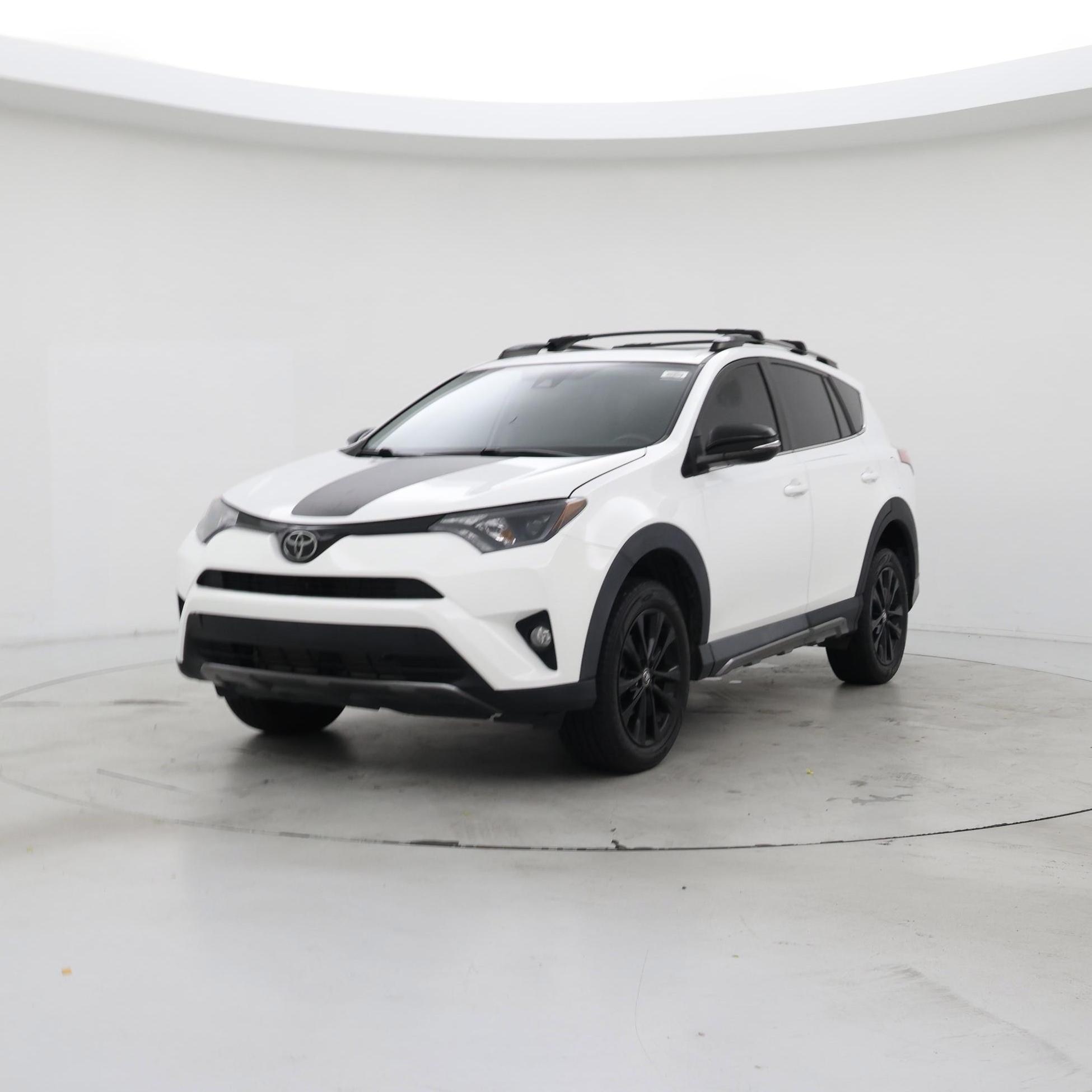 Thumbnail: 2018 Toyota RAV4 - 4